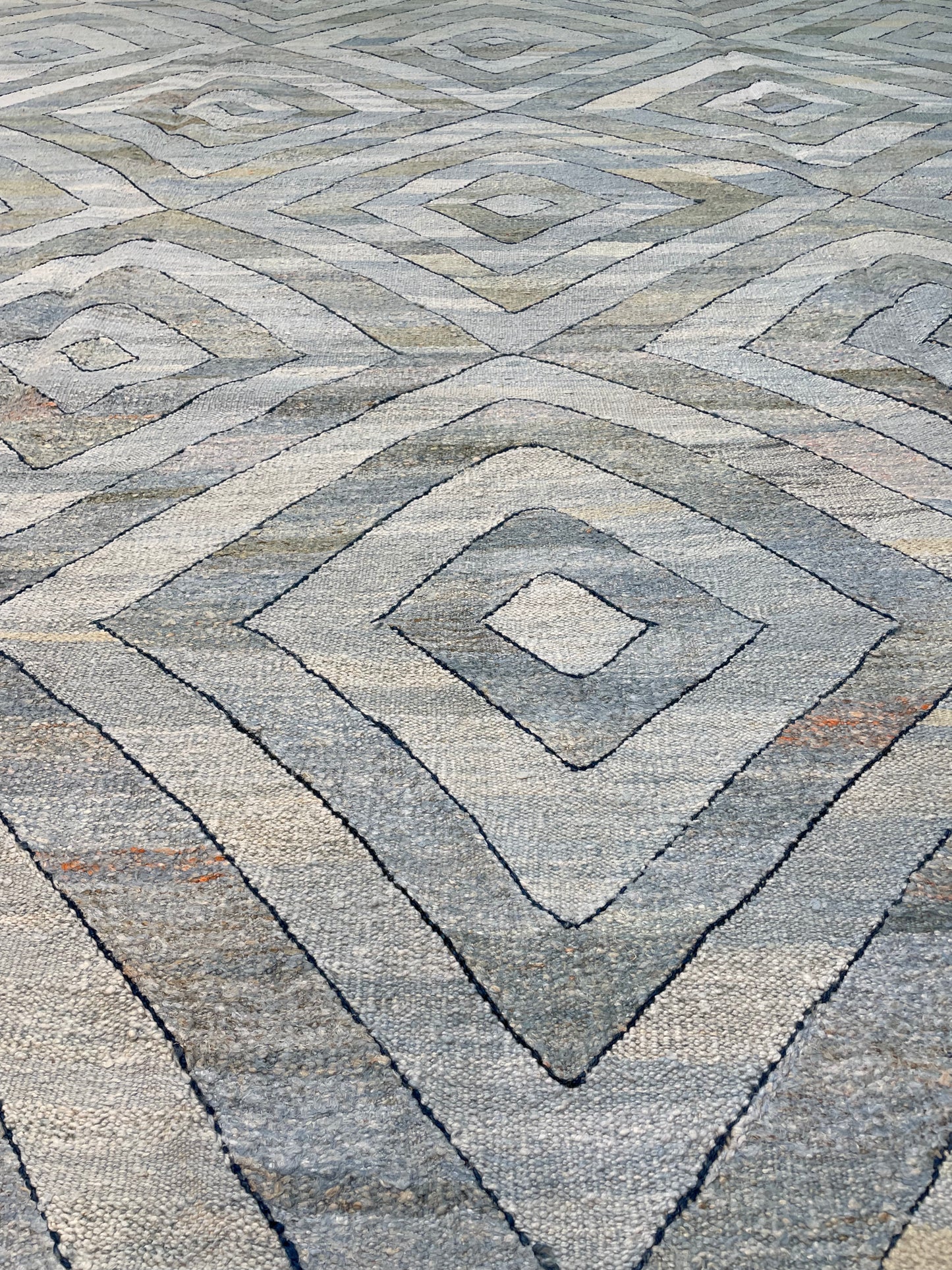 Hand-Knotted Wool Rug Turkish Oushak 9'1" x 11'2"