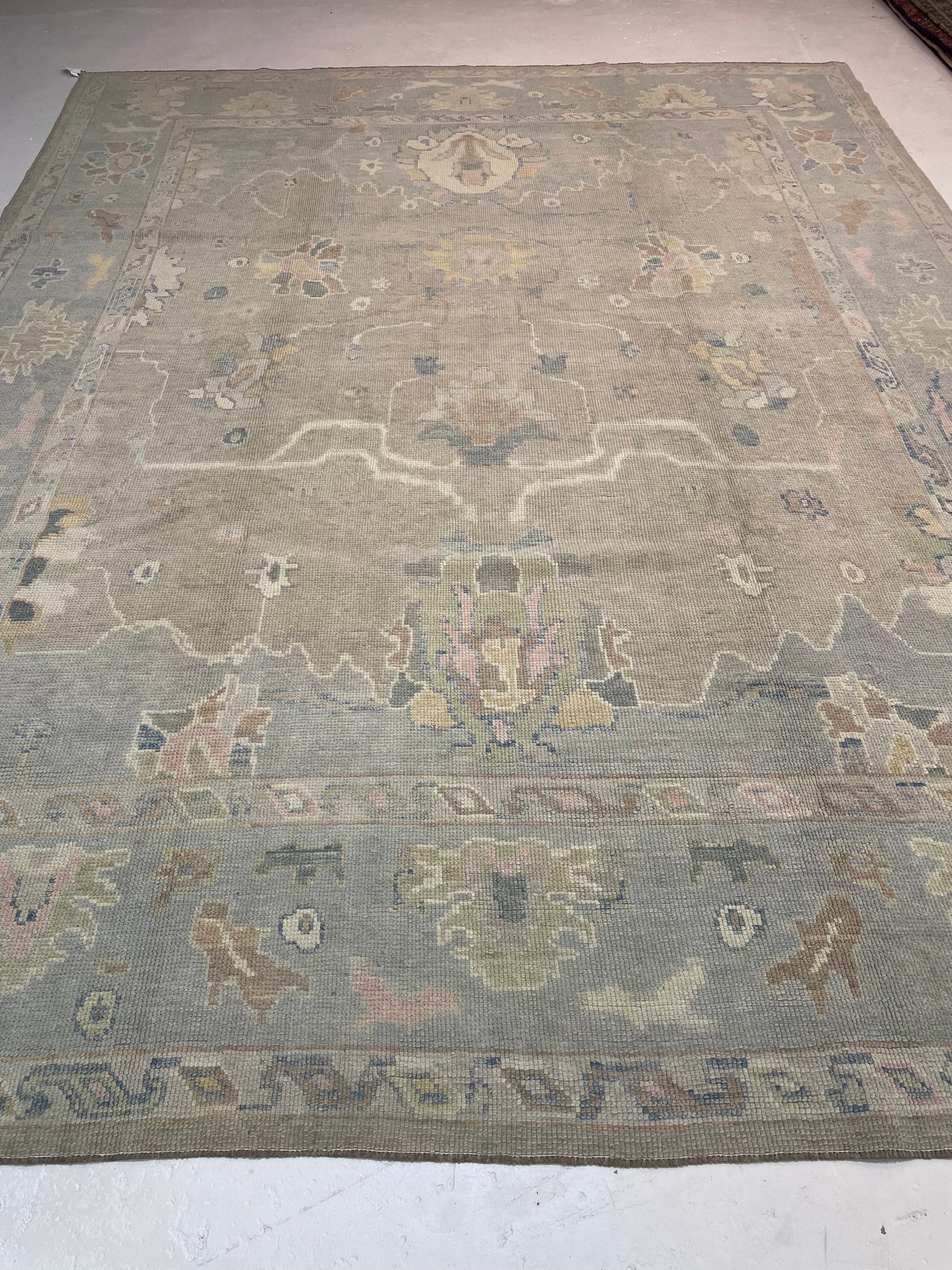 Hand-Knotted Wool Rug Turkish Oushak 8'8" x 11'11"