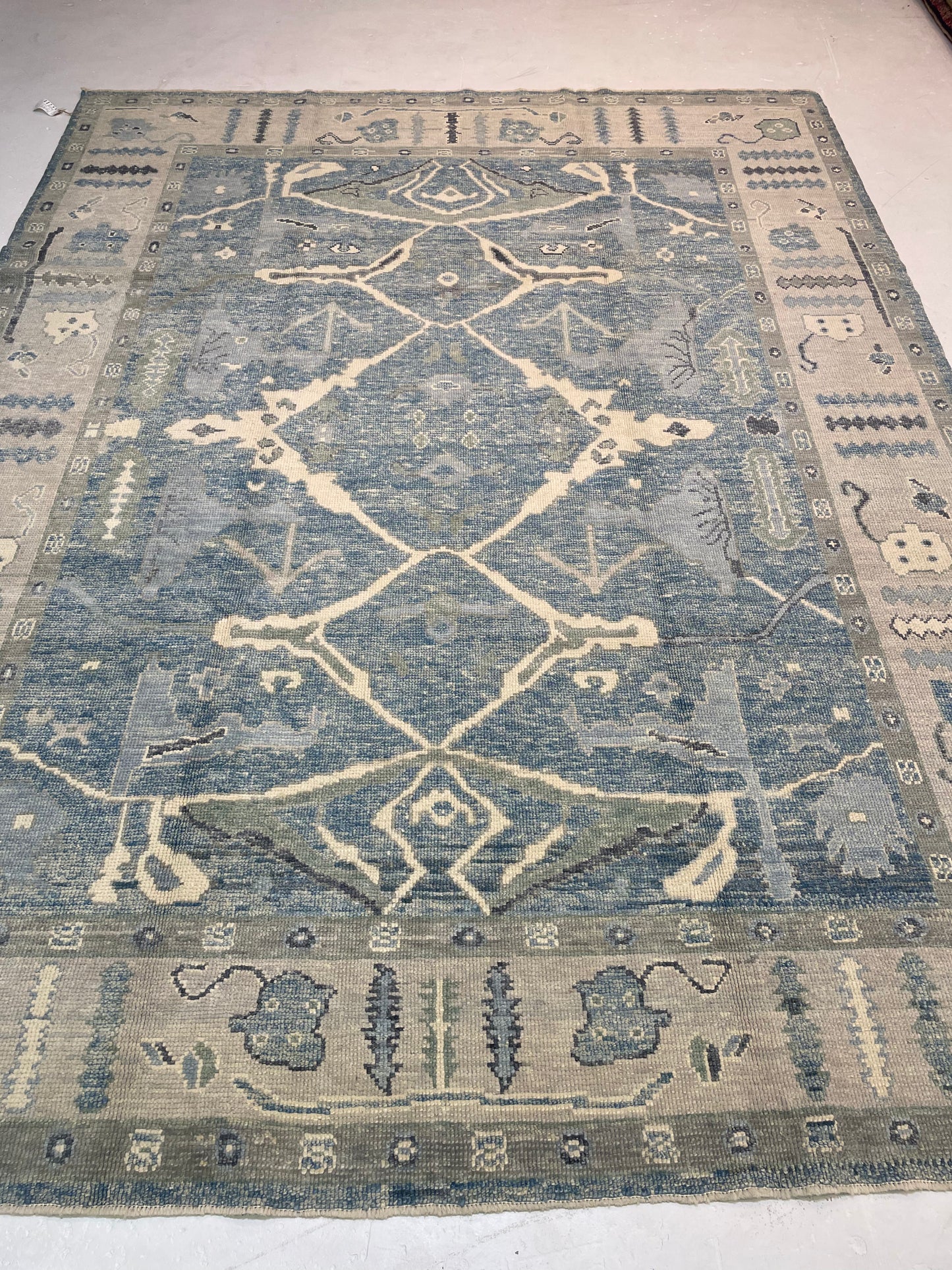 Hand-Knotted Wool Rug Turkish Oushak 8'2" x 10'9"