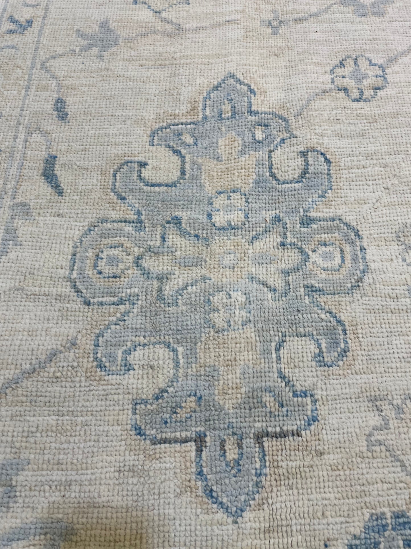 Hand-Knotted Wool Rug Turkish Oushak 7'2" x 9'9"