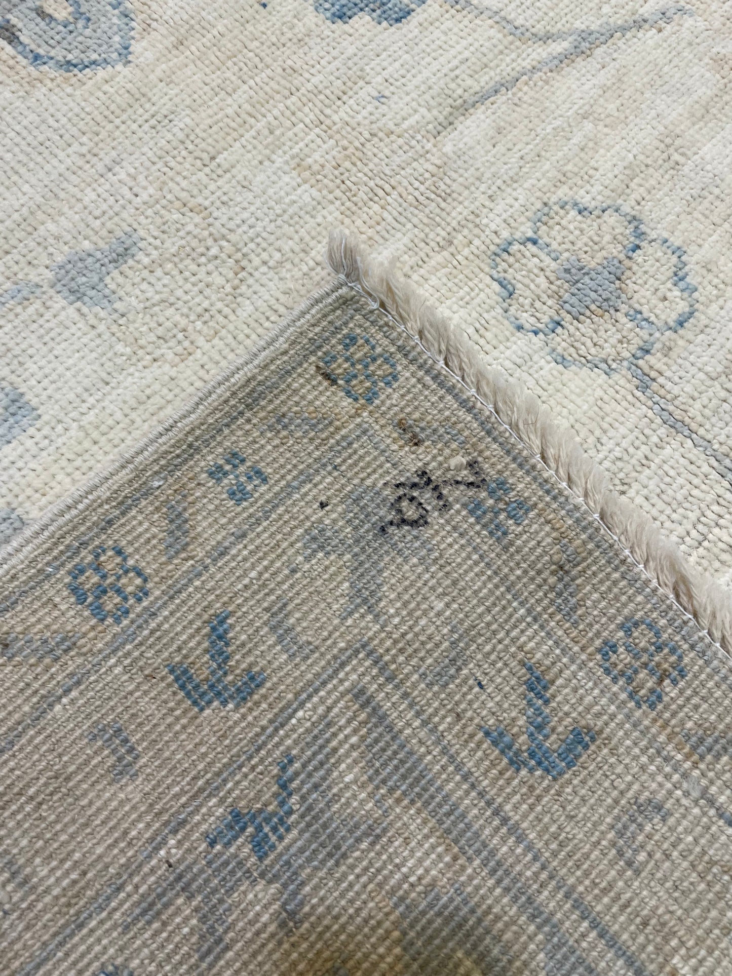 Hand-Knotted Wool Rug Turkish Oushak 7'2" x 9'9"