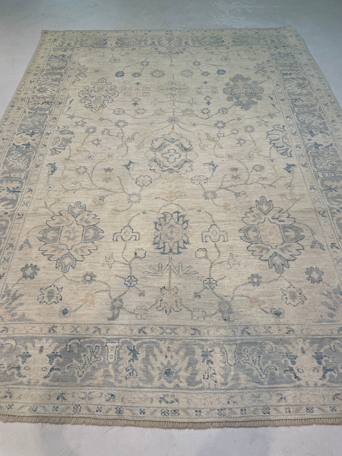 Hand-Knotted Wool Rug Turkish Oushak 7'2" x 9'9"