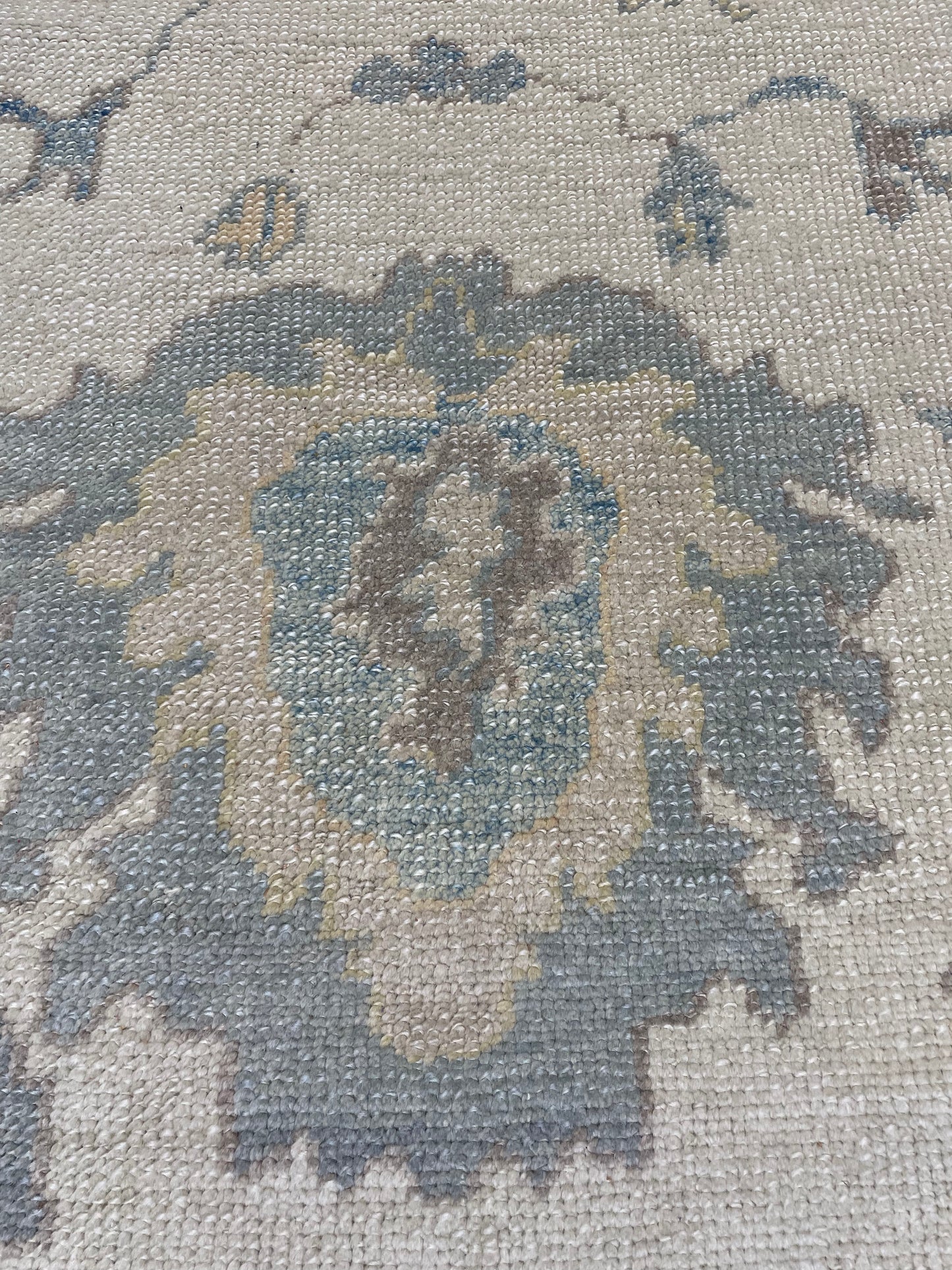 Hand-Knotted Wool Rug Turkish Oushak 8'10" x 10'11"