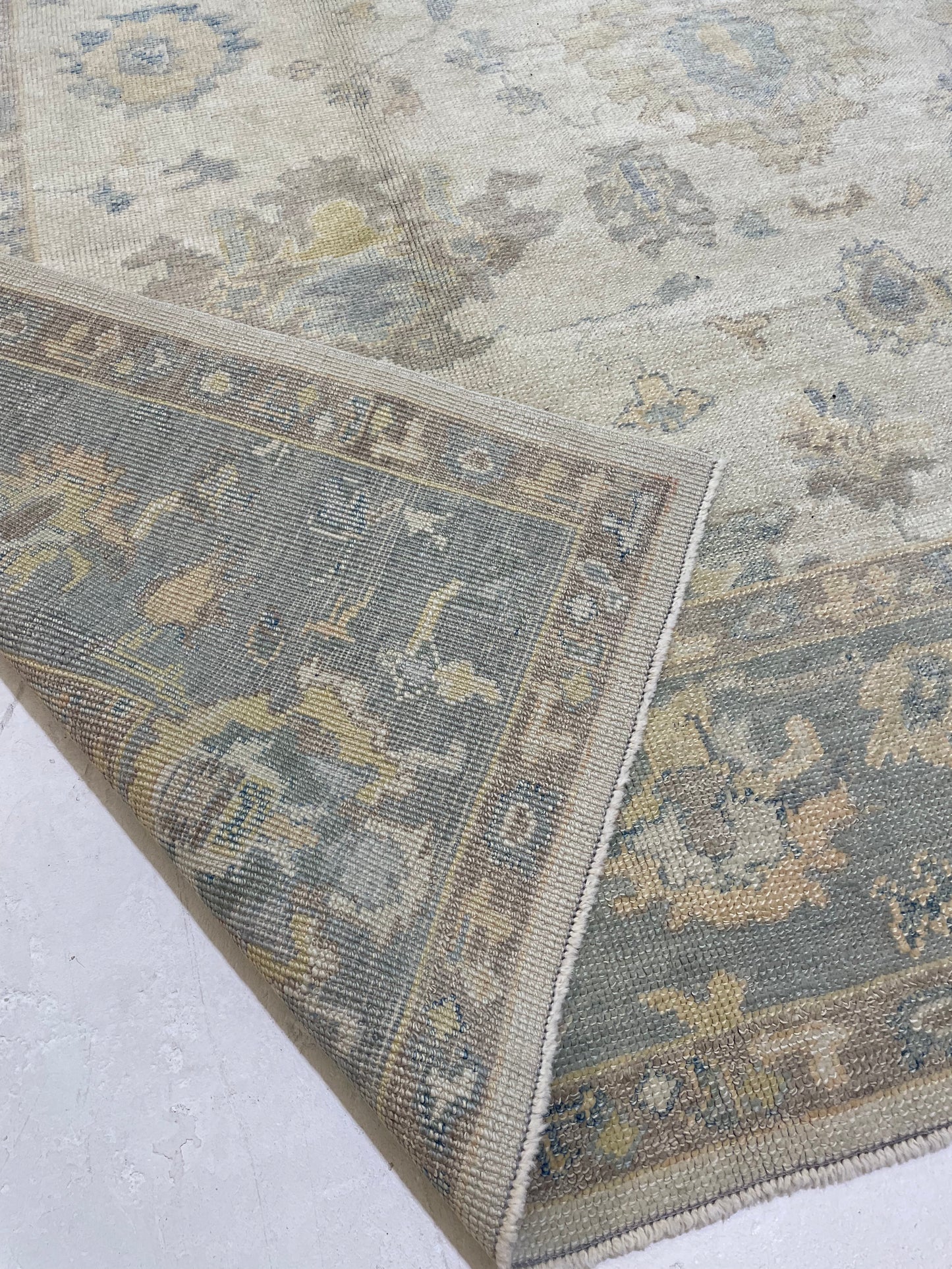 Hand-Knotted Wool Rug Turkish Oushak 8'10" x 10'11"