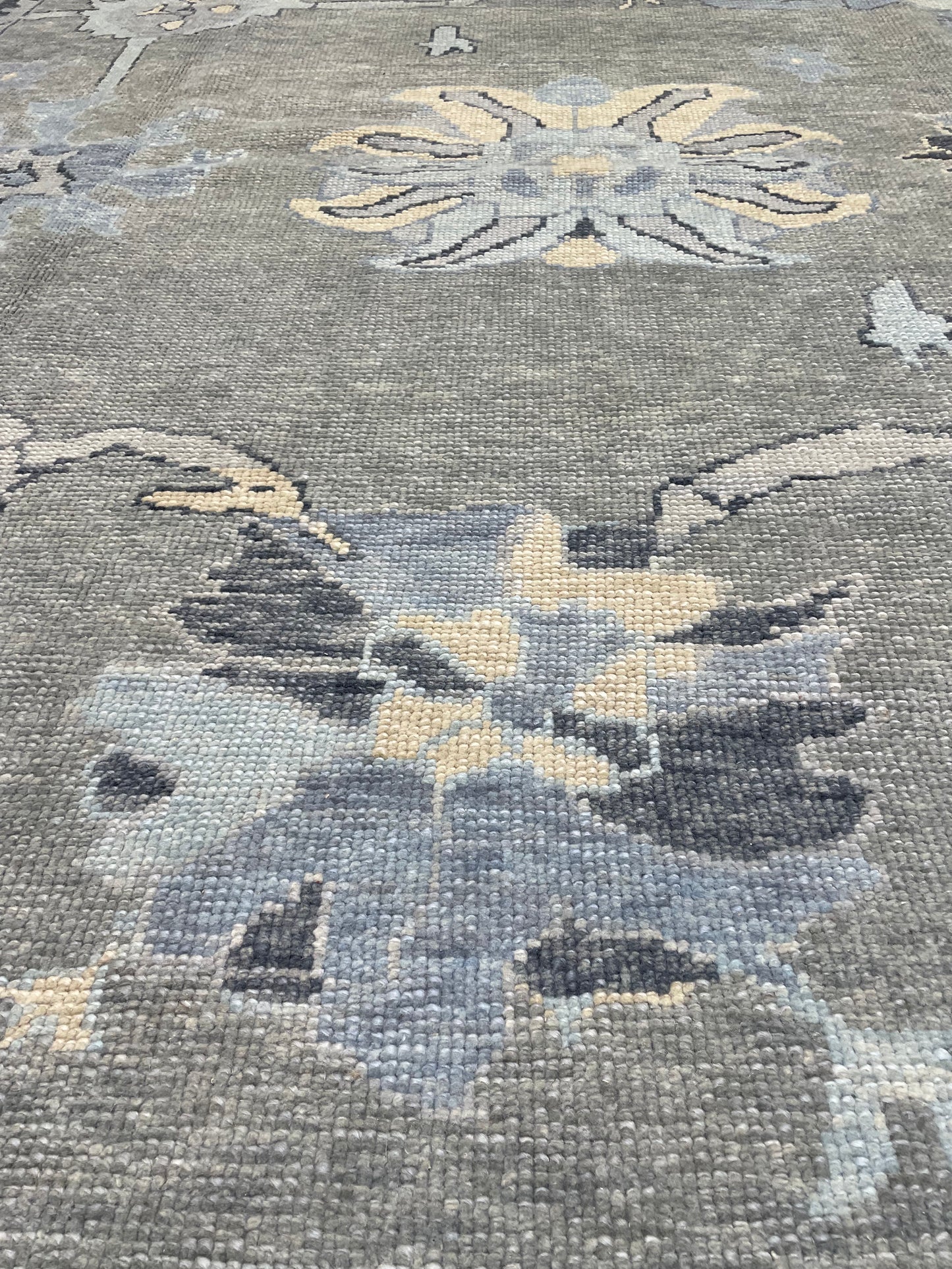 Hand-Knotted Wool Rug Turkish Oushak 9' x 11'5"