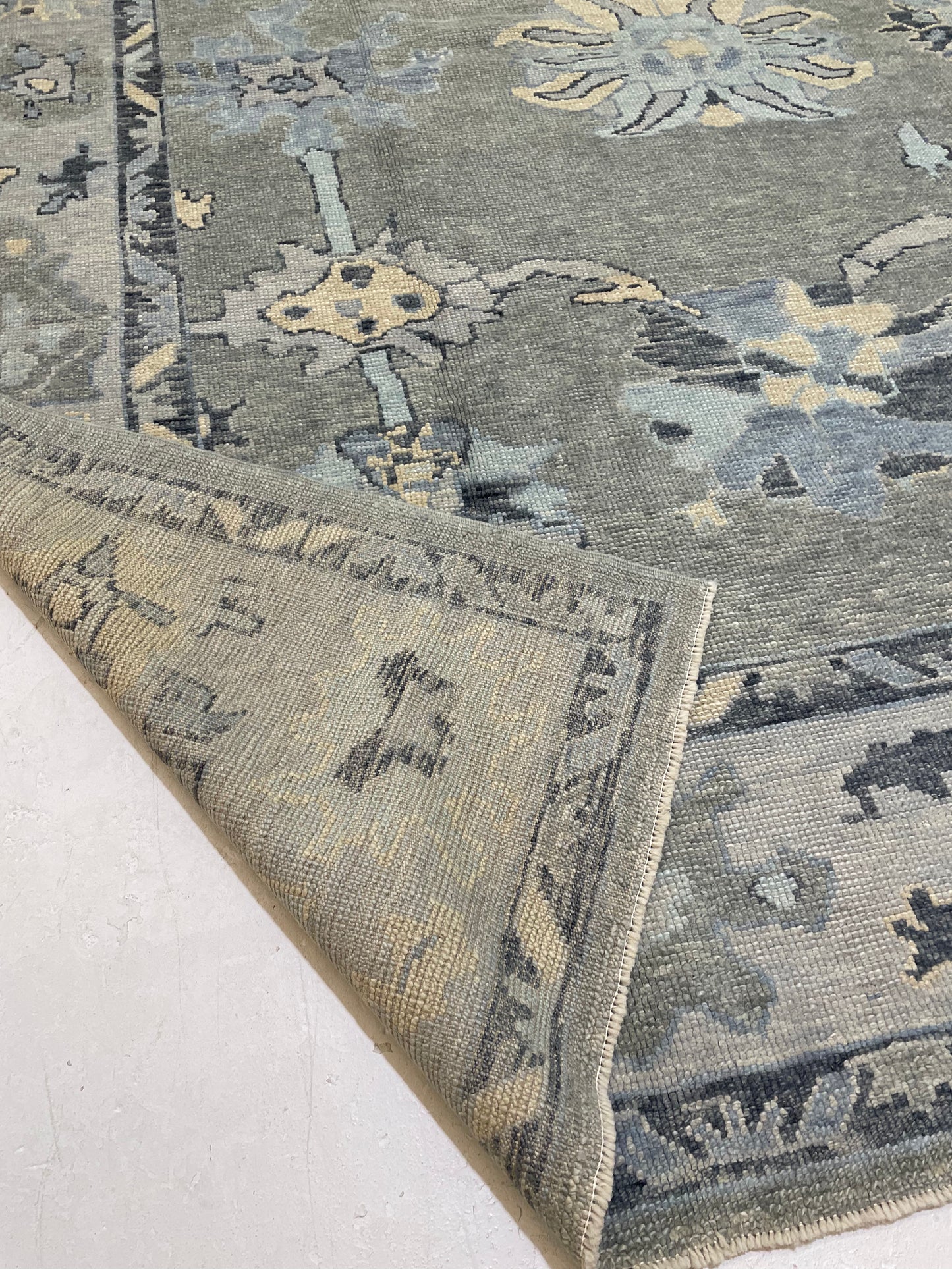 Hand-Knotted Wool Rug Turkish Oushak 9' x 11'5"