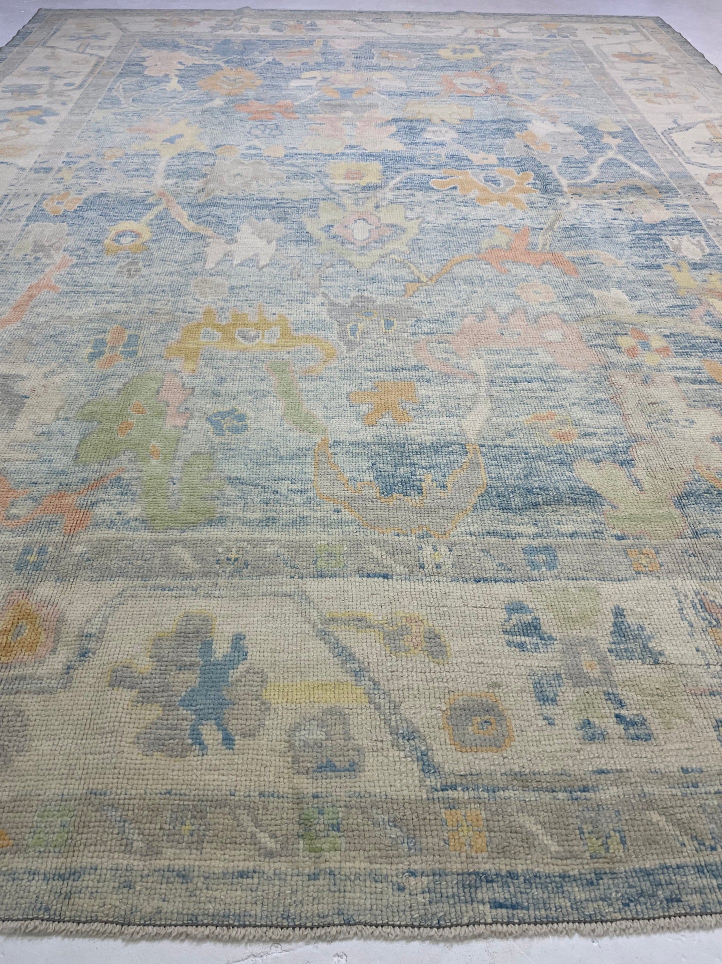 Hand-Knotted Wool Rug Turkish Oushak 9'9" x 12'4"