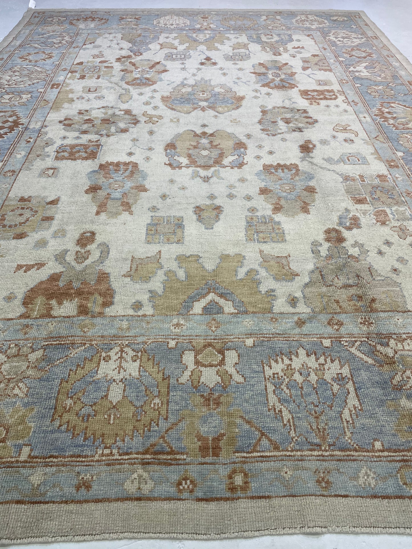 Hand-Knotted Wool Rug Turkish Oushak 9' x 12'4"
