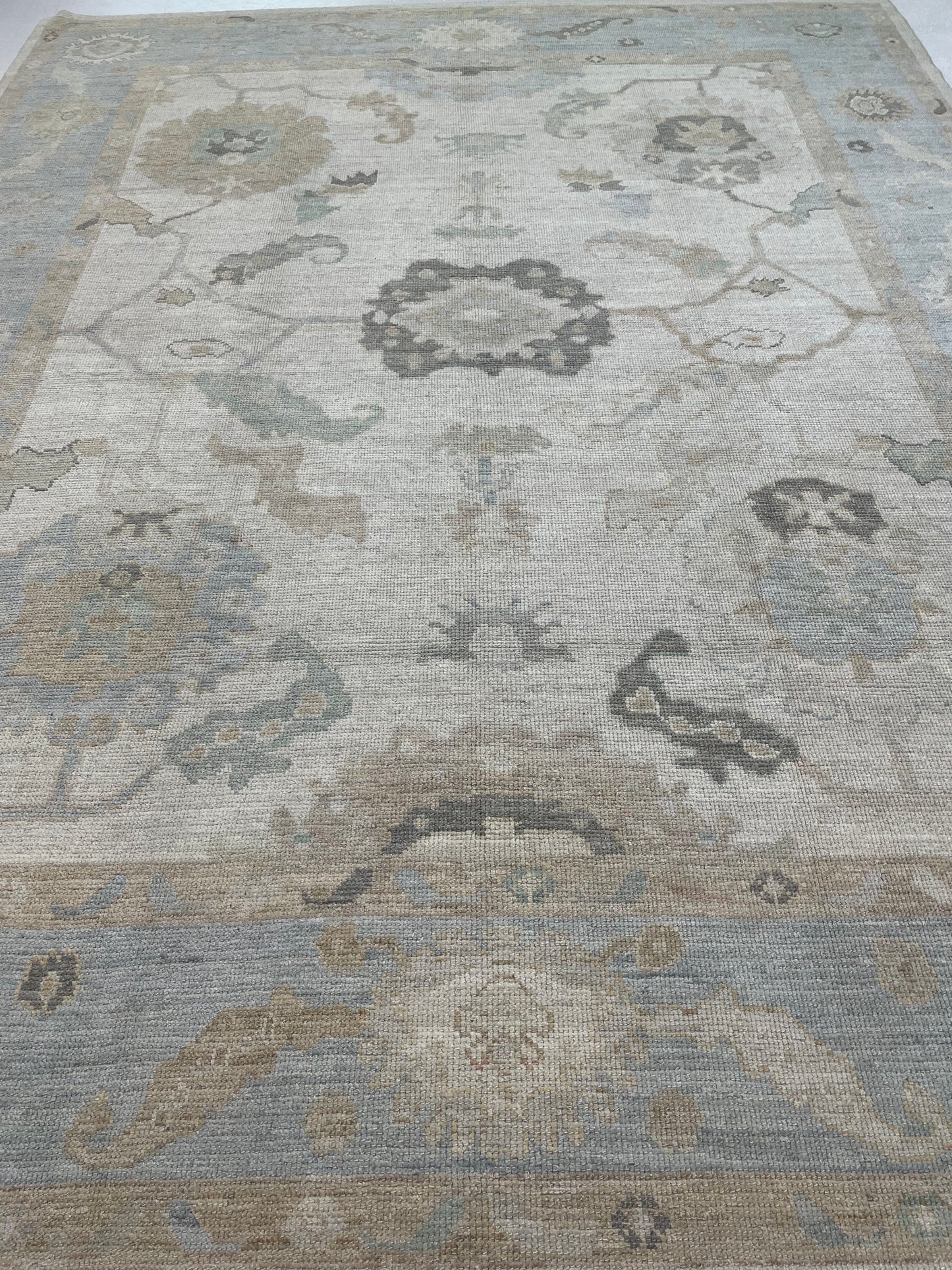 Hand-Knotted Wool Rug Turkish Oushak 8'2" x 10'5"