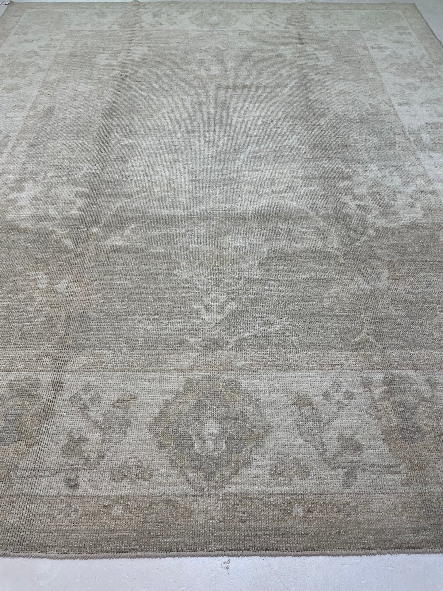 Hand-Knotted Wool Rug Turkish Oushak 8'3" x 9'11"