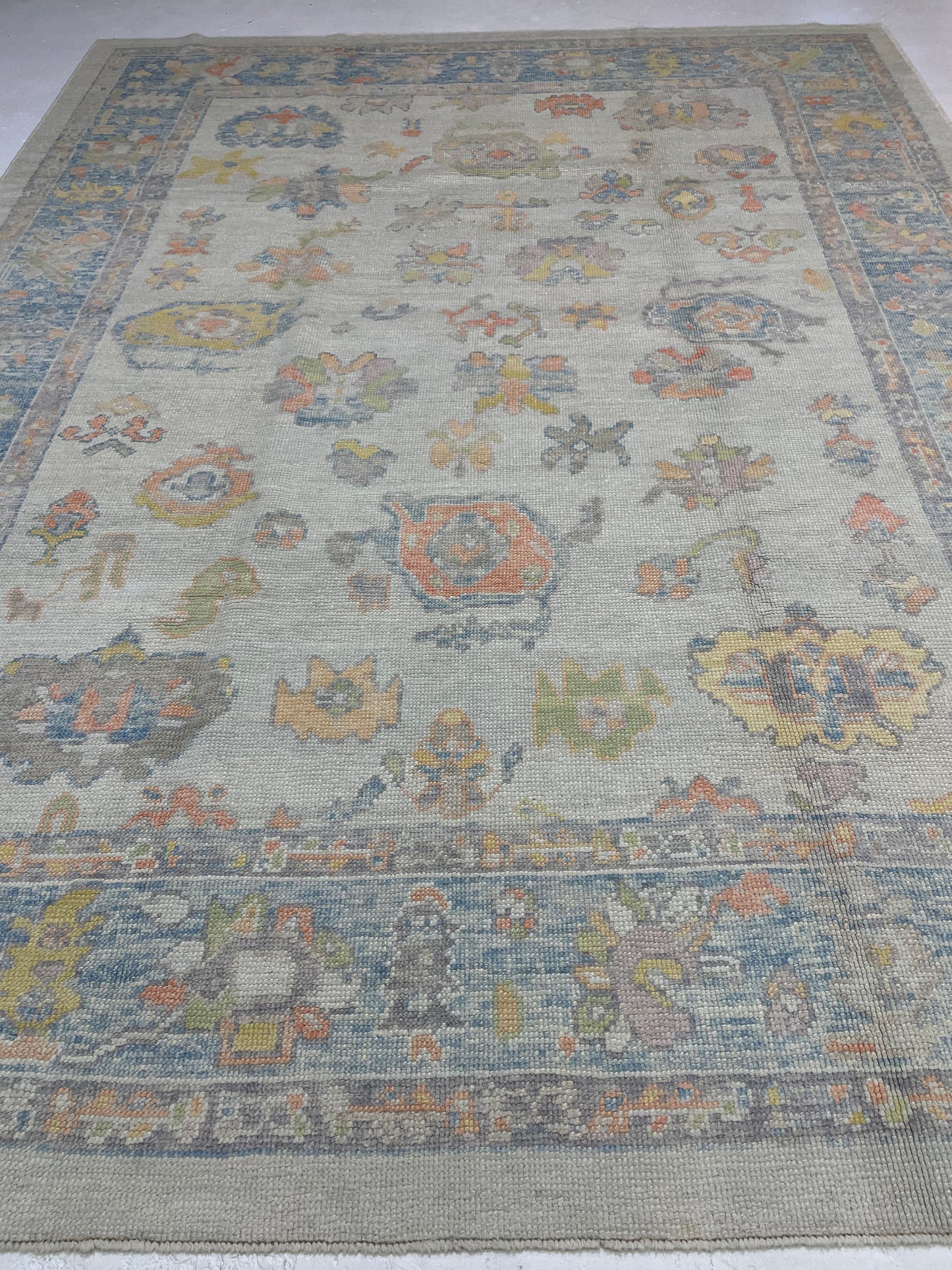 Hand-Knotted Wool Rug Turkish Oushak 8'3" x 10'9"