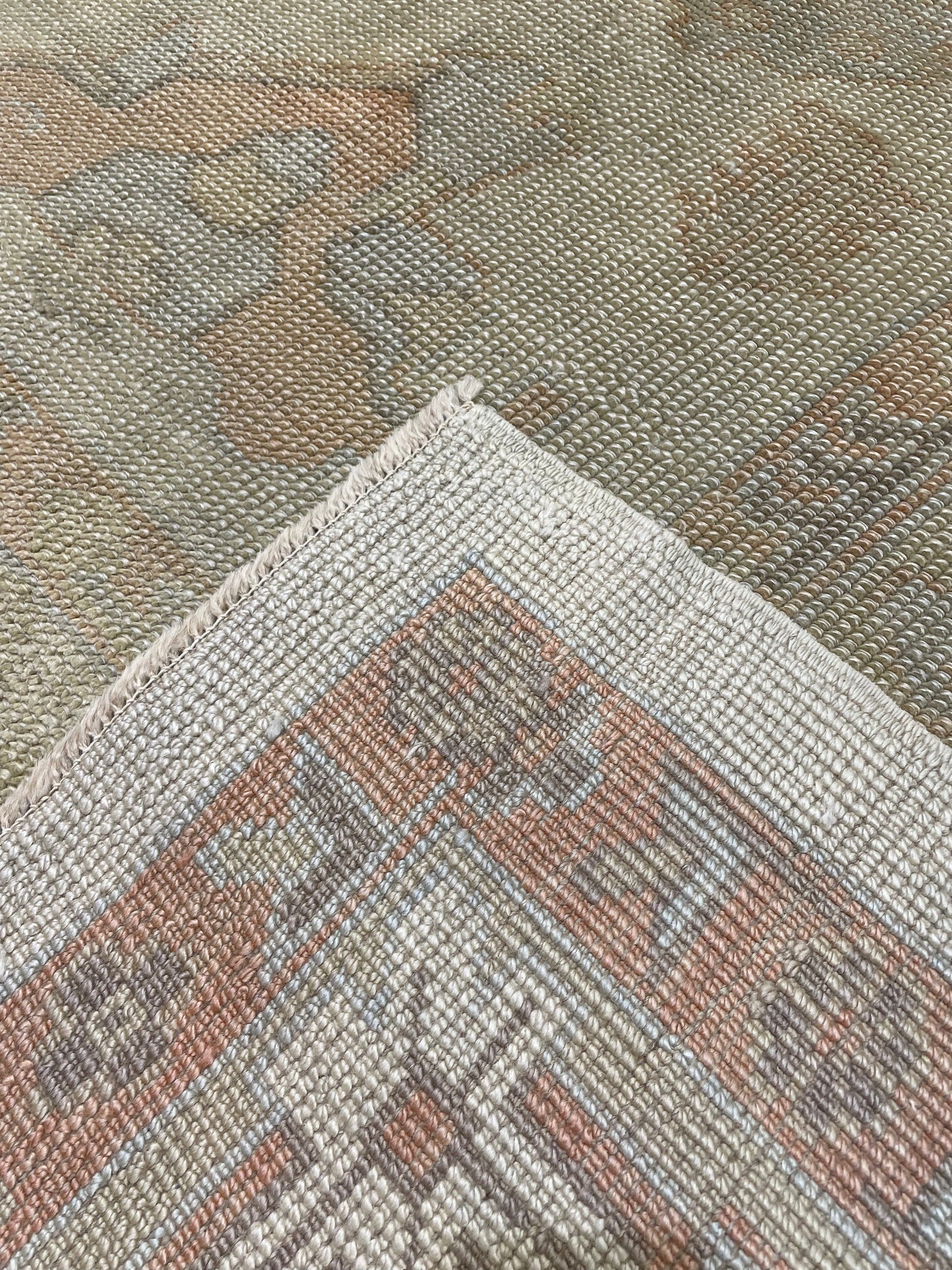 Hand-Knotted Wool Rug Turkish Oushak 8'5" x 9'3"