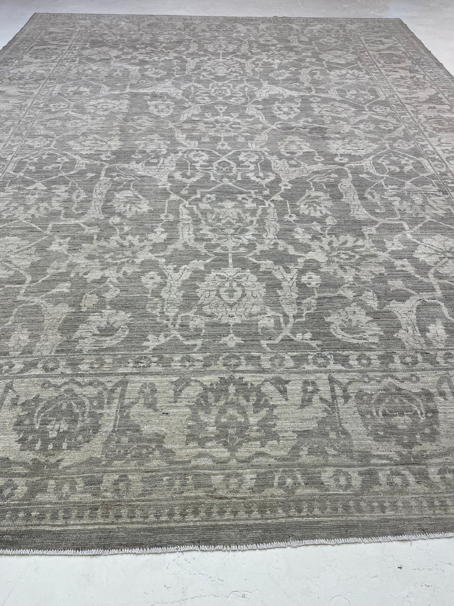 Hand-Knotted Wool Rug Turkish Oushak 10'6" x 13'10"
