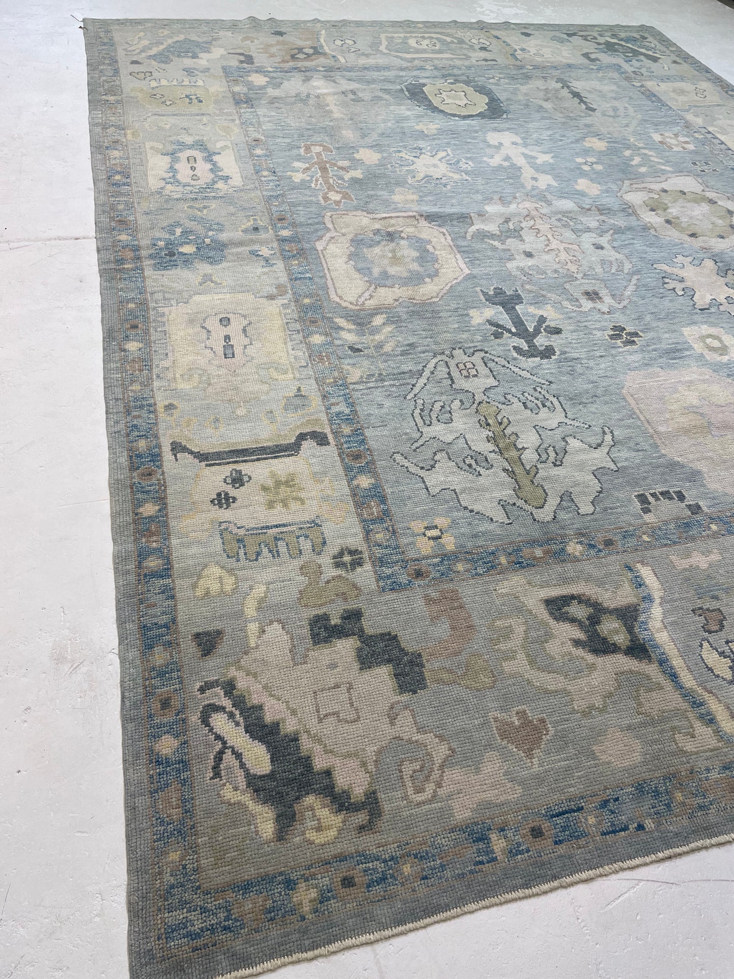 Hand-Knotted Wool Rug Turkish Oushak 10'5" x 13'7"