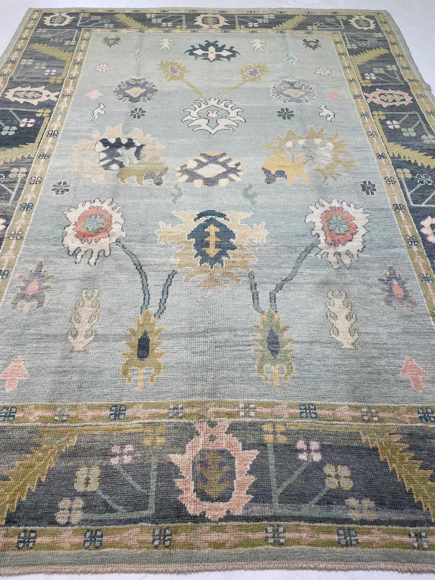 Hand-Knotted Wool Rug Turkish Oushak 8'7" x 11'9"
