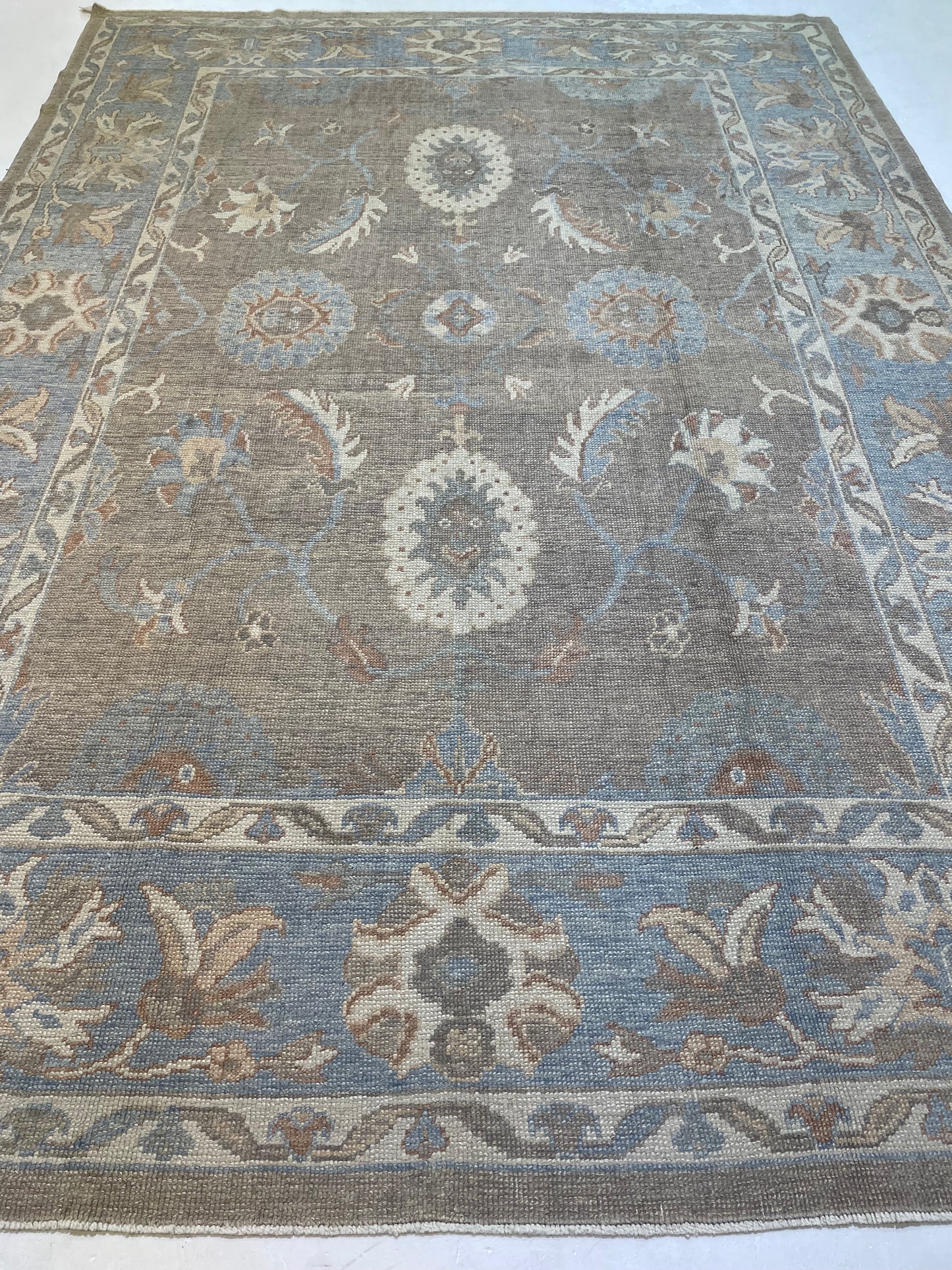 Hand-Knotted Wool Rug Turkish Oushak 9'5" x 11'9"