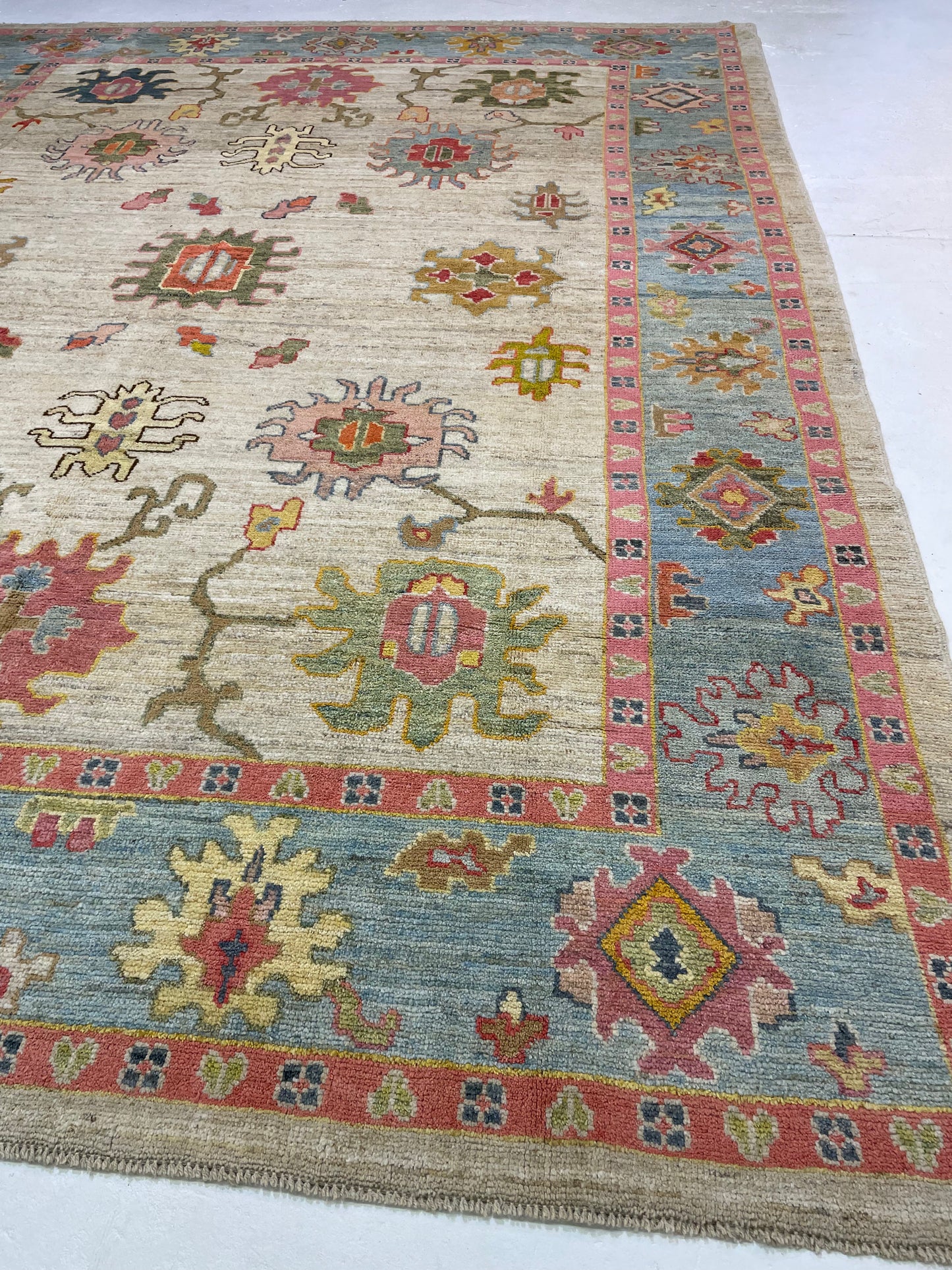 Hand-Knotted Wool Rug Turkish Oushak 10'6" x 13'7"