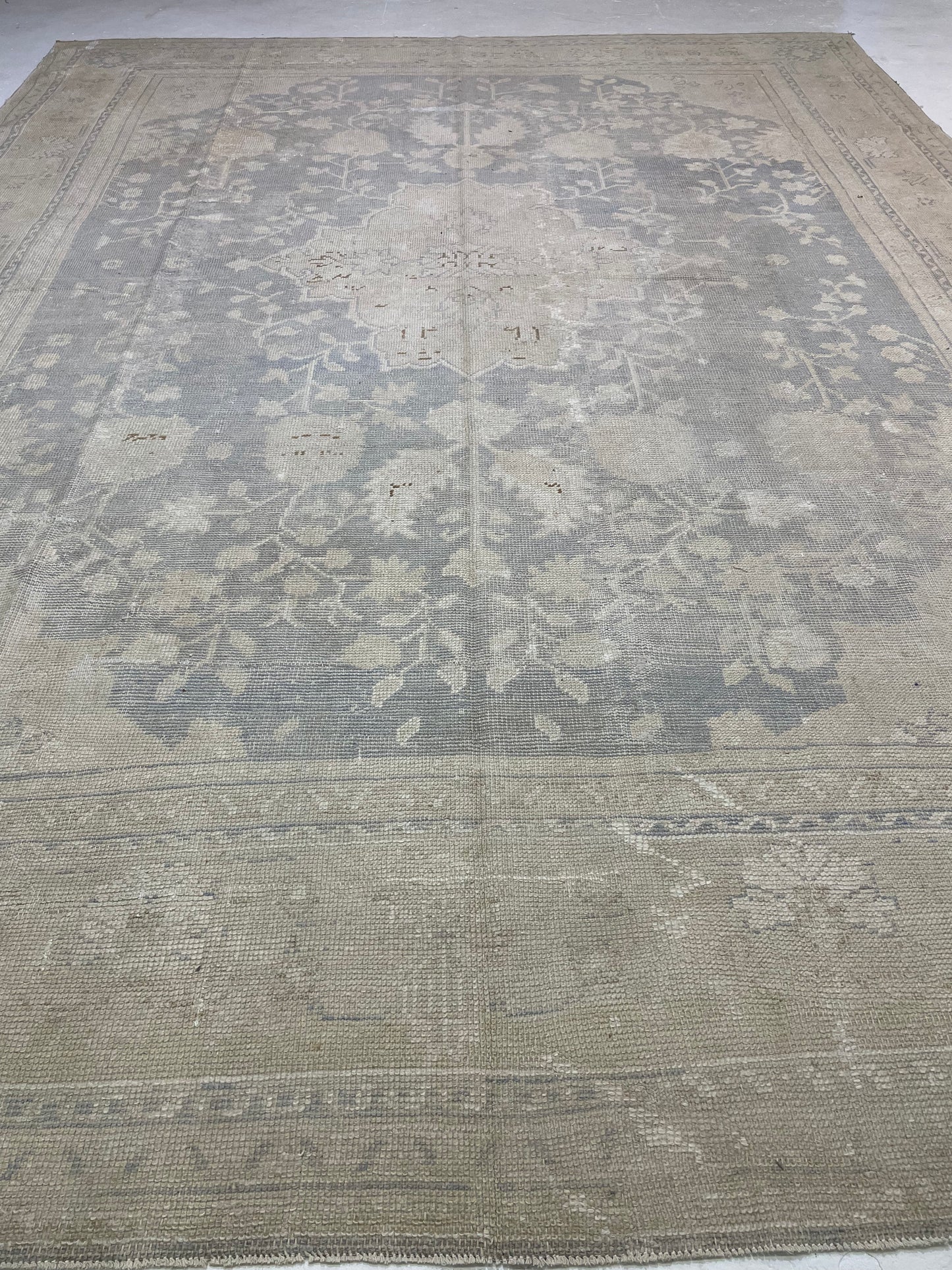 Hand-Knotted Wool Rug Turkish Oushak 10'7" x 14'4"