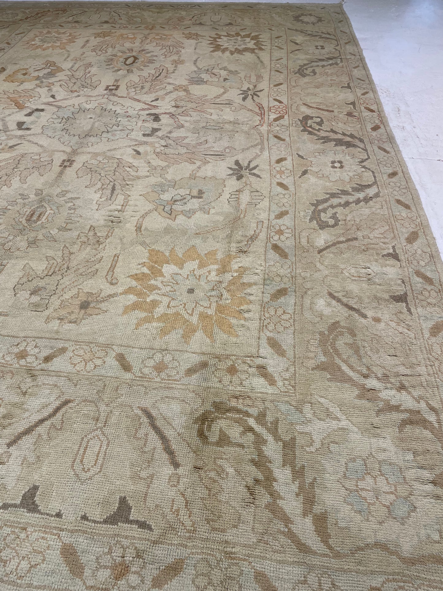 Hand-Knotted Wool Rug Turkish Oushak 12' x 16'7"