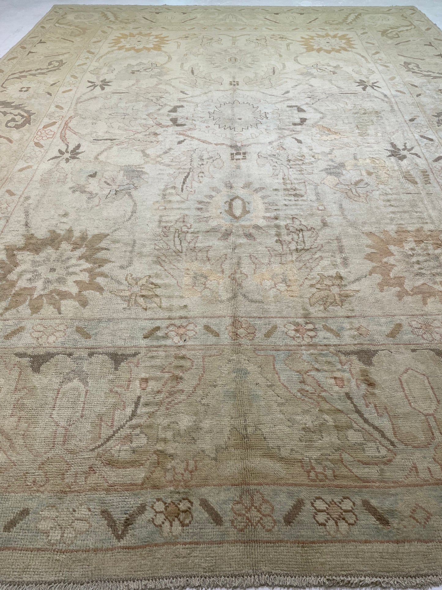 Hand-Knotted Wool Rug Turkish Oushak 12' x 16'7"