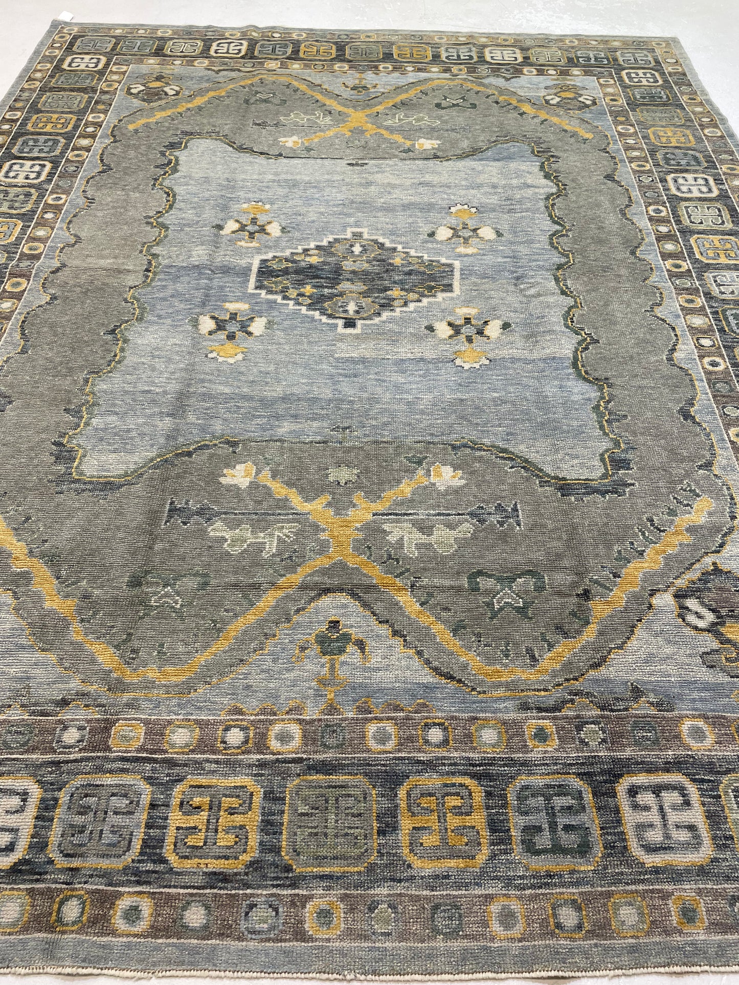 Hand-Knotted Wool Rug Turkish Oushak 9'8" x 12'4"