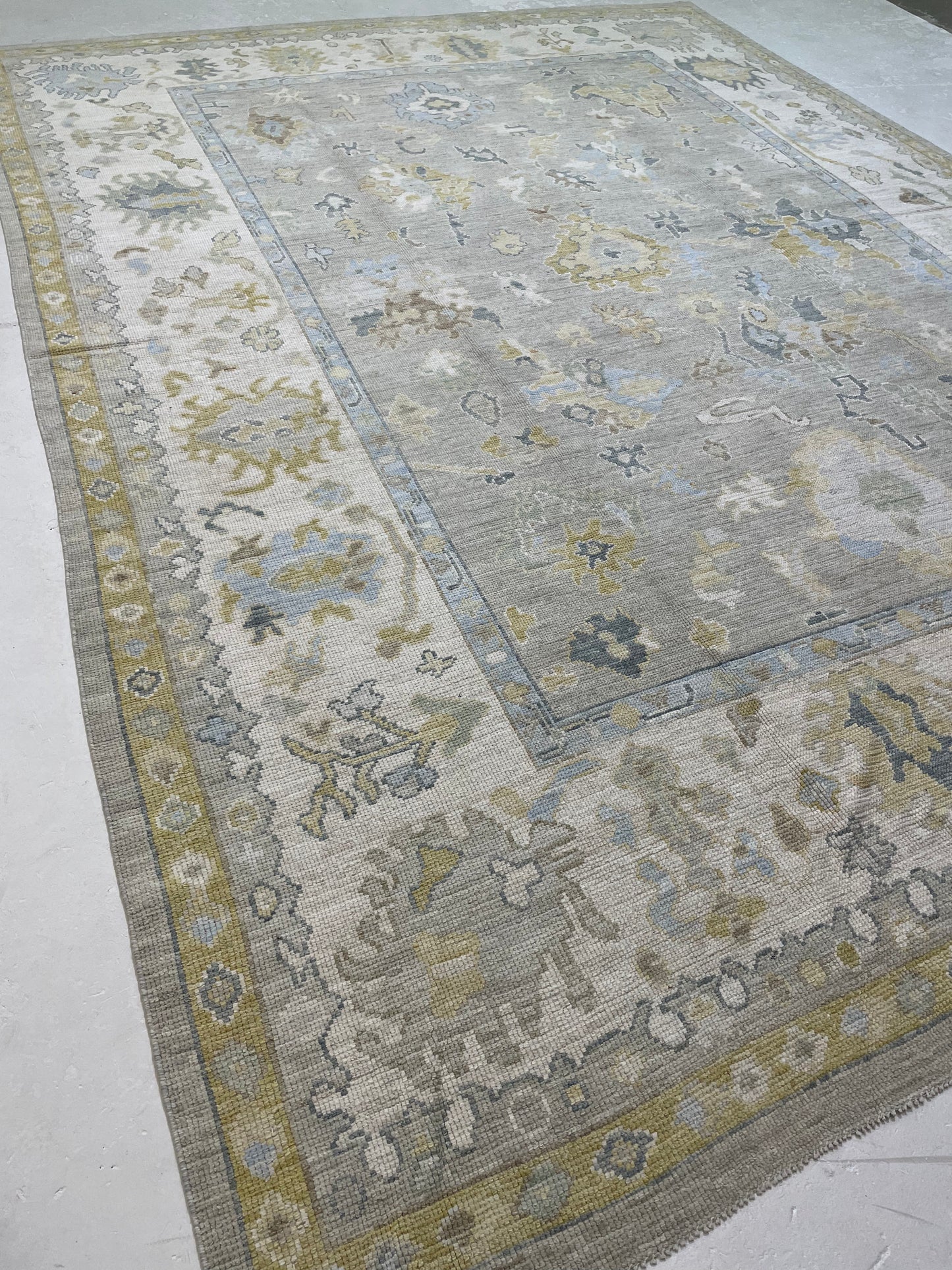 Hand-Knotted Wool Rug Turkish Oushak 9' x 12'4"