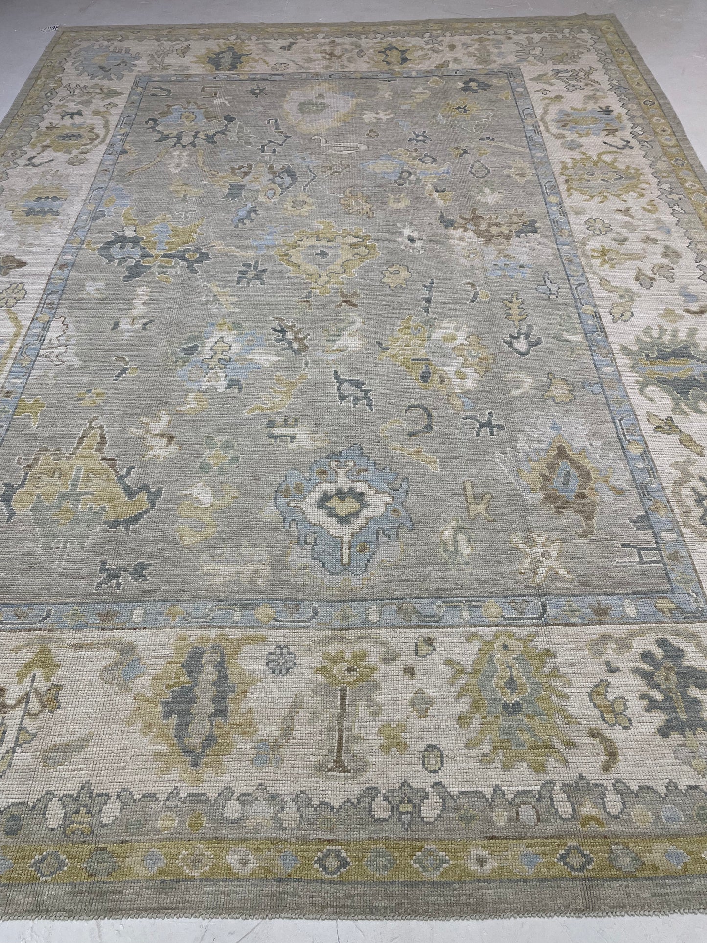Hand-Knotted Wool Rug Turkish Oushak 9' x 12'4"