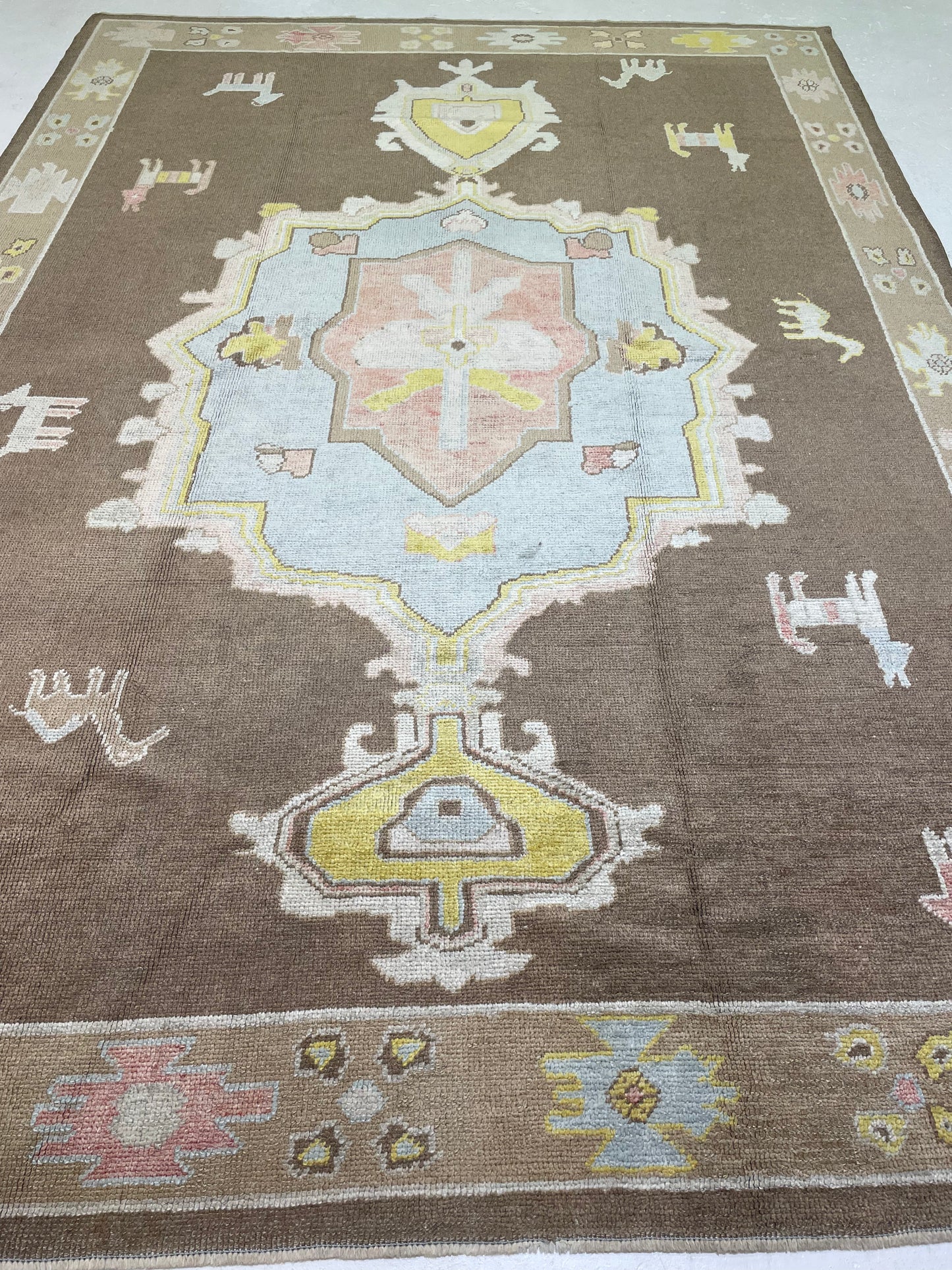 Hand-Knotted Wool Rug Turkish Oushak 8' x 11'5"