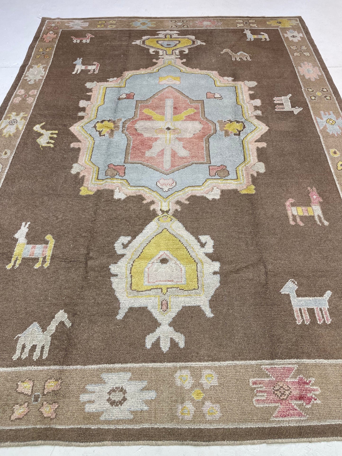 Hand-Knotted Wool Rug Turkish Oushak 8' x 11'5"