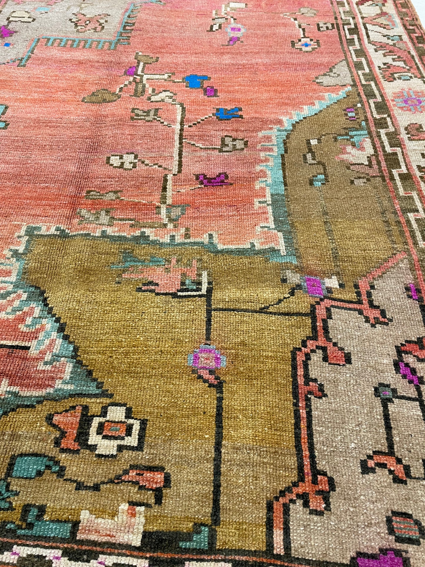 Hand-Knotted Wool Rug Turkish Oushak 9'7" x 14'1"