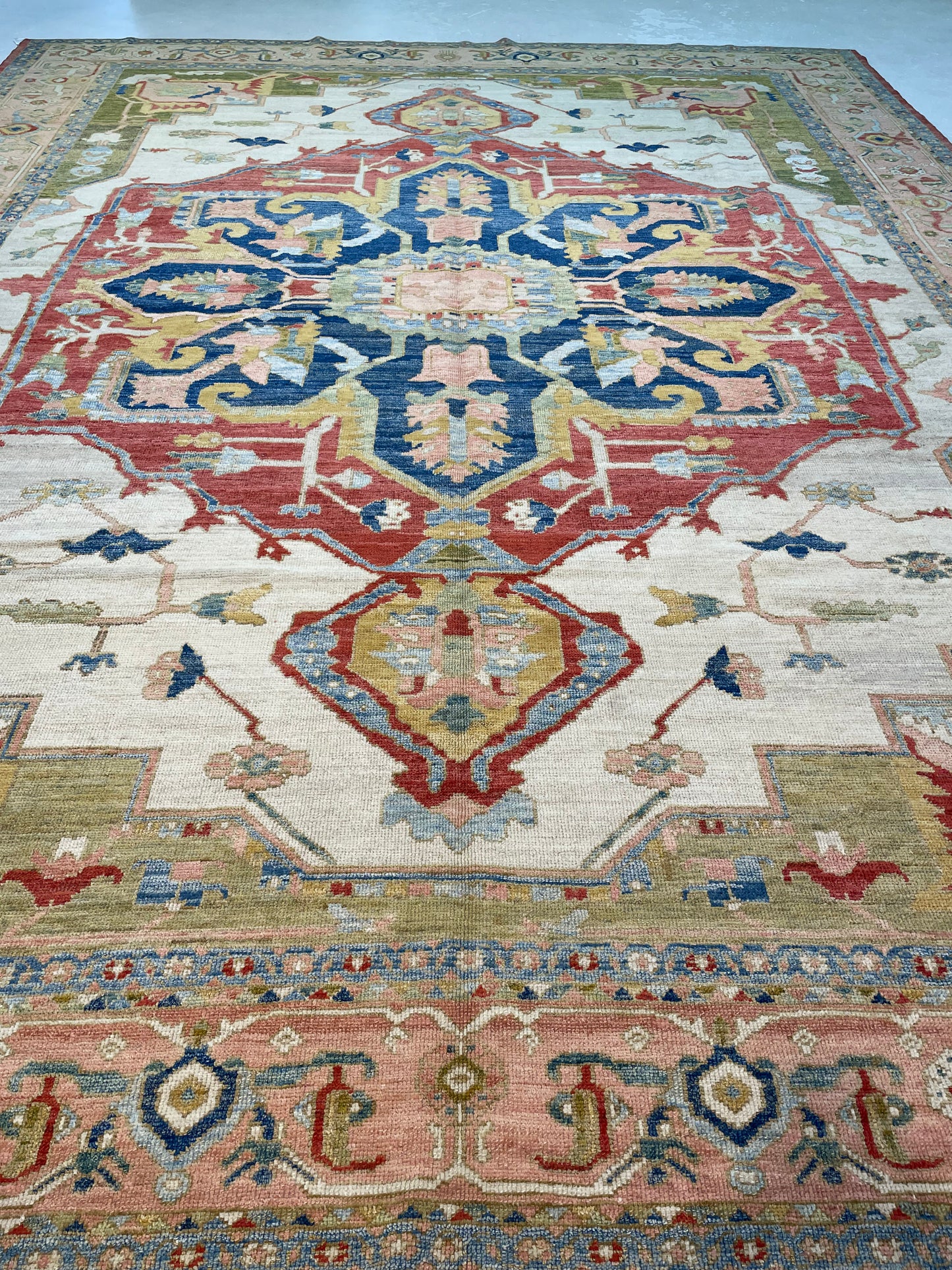 Hand-Knotted Wool Rug Serapi Design Turkish Oushak 12'1" x 15'4"