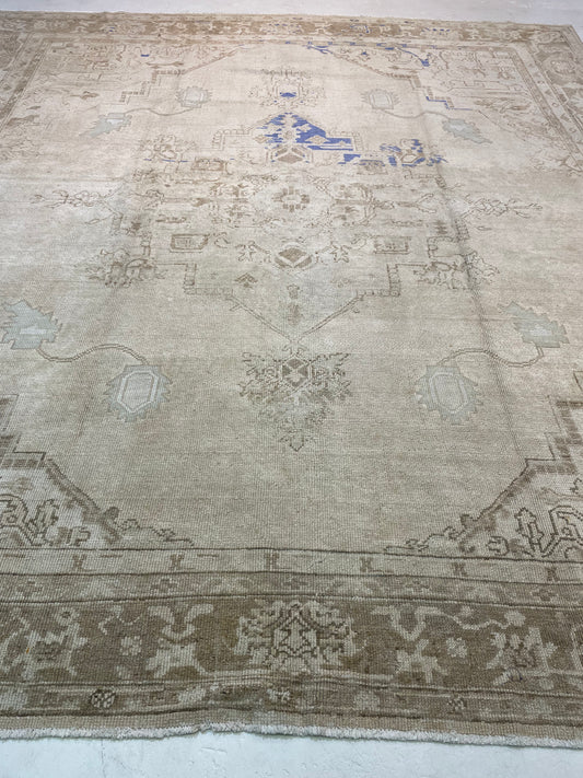 Hand-Knotted Wool Rug Turkish Oushak 10'3" x 11'