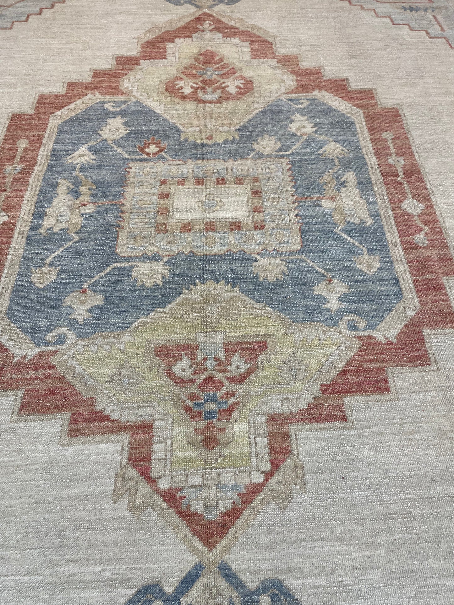 Hand-Knotted Wool Rug Turkish Oushak 9'9" x 13'3"