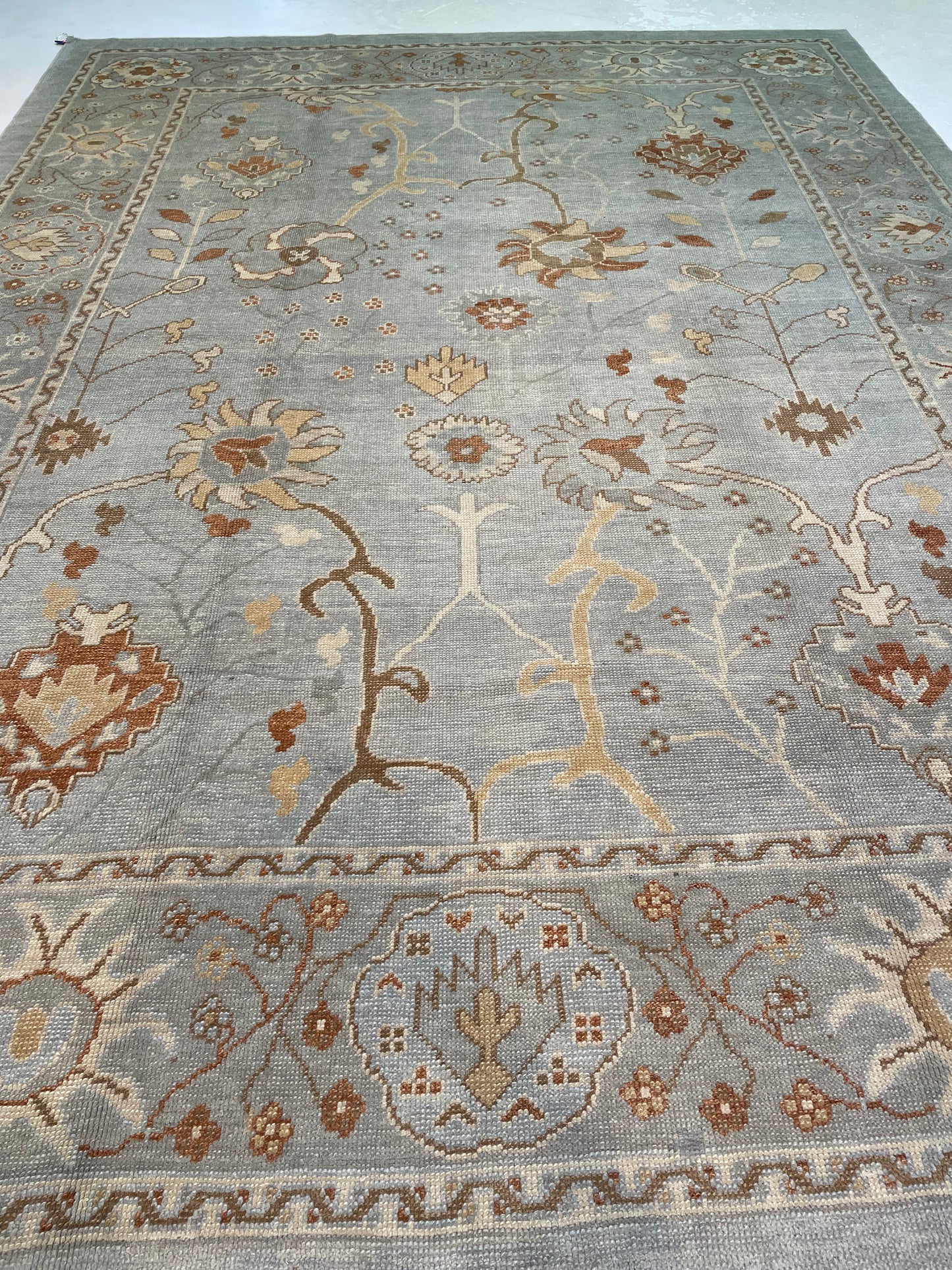 Hand-Knotted Wool Rug Turkish Oushak 9'6" x 12'10"