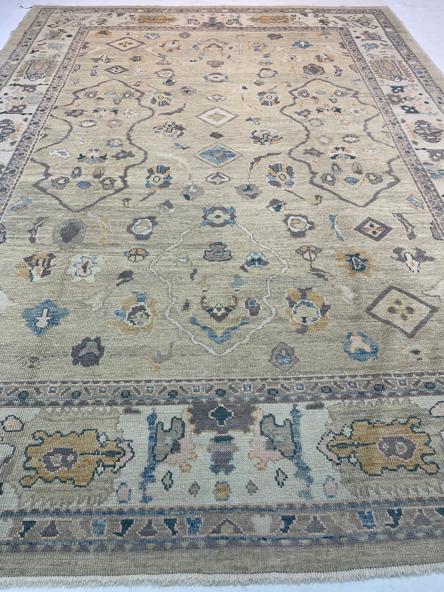 Hand-Knotted Wool Rug Turkish Oushak 9'3" x 12'8"