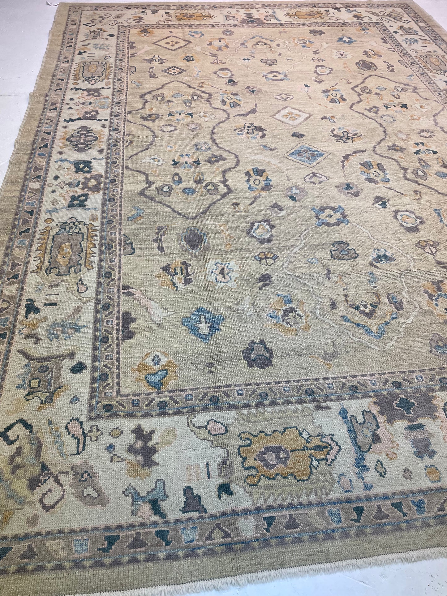 Hand-Knotted Wool Rug Turkish Oushak 9'3" x 12'8"