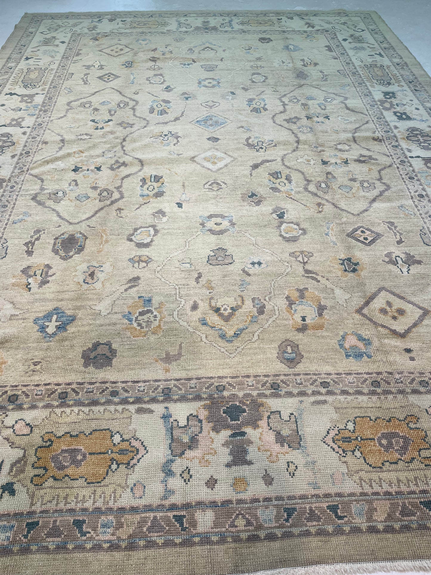 Hand-Knotted Wool Rug Turkish Oushak 9'3" x 12'8"