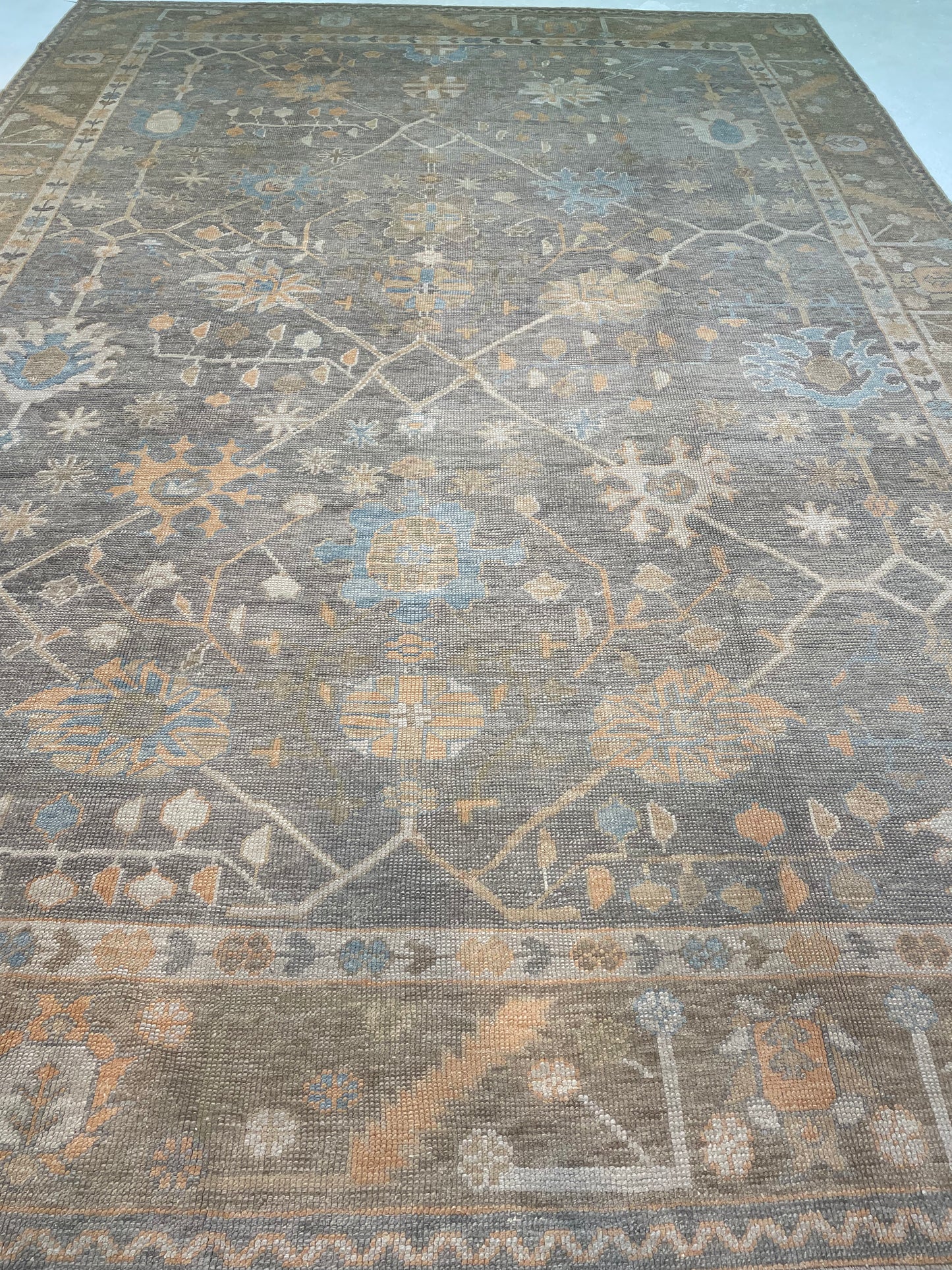 Hand-Knotted Wool Rug Turkish Oushak 9'6" x 13'9"