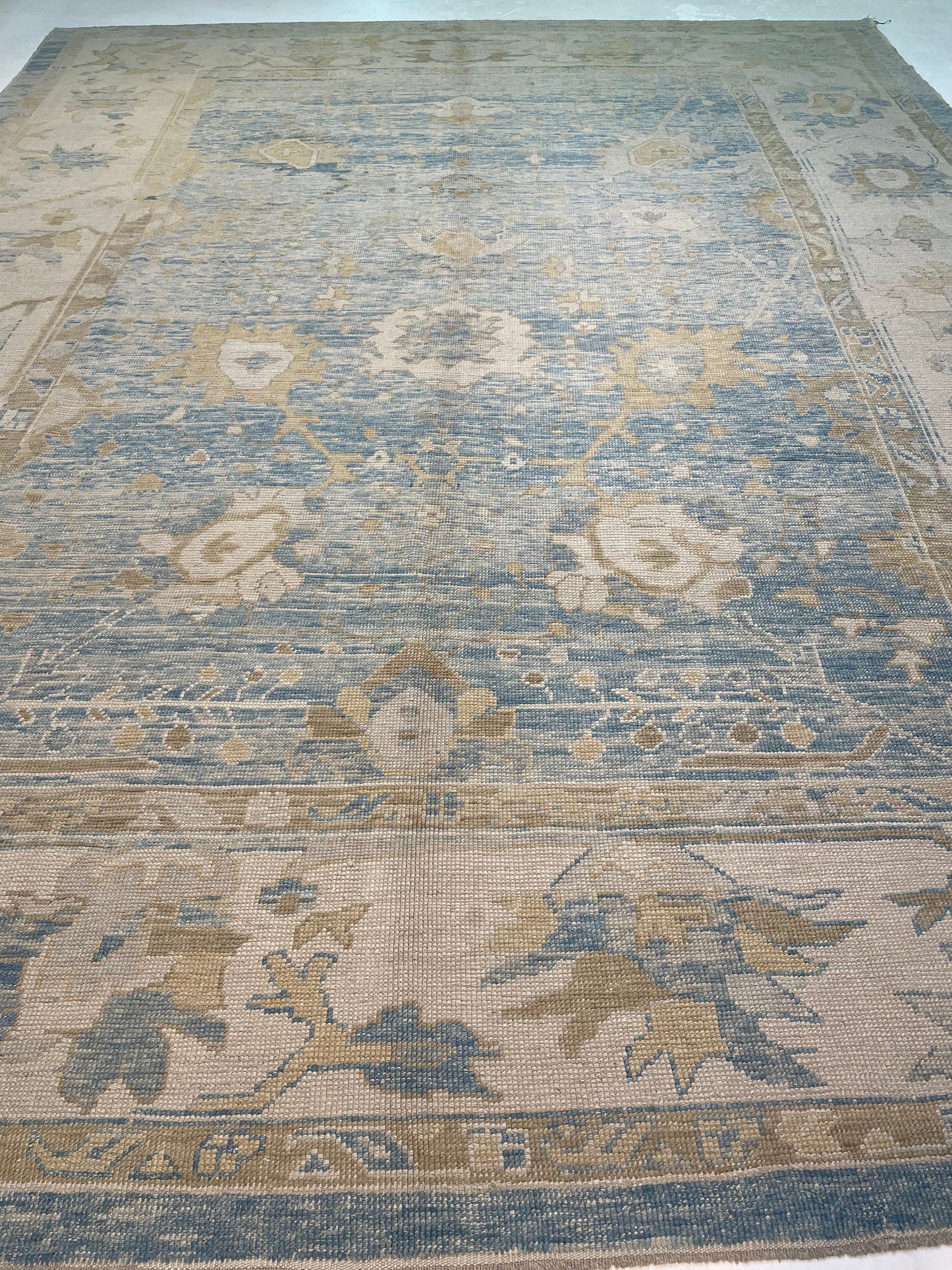Hand-Knotted Wool Rug Turkish Oushak 12'6" x 16'7"