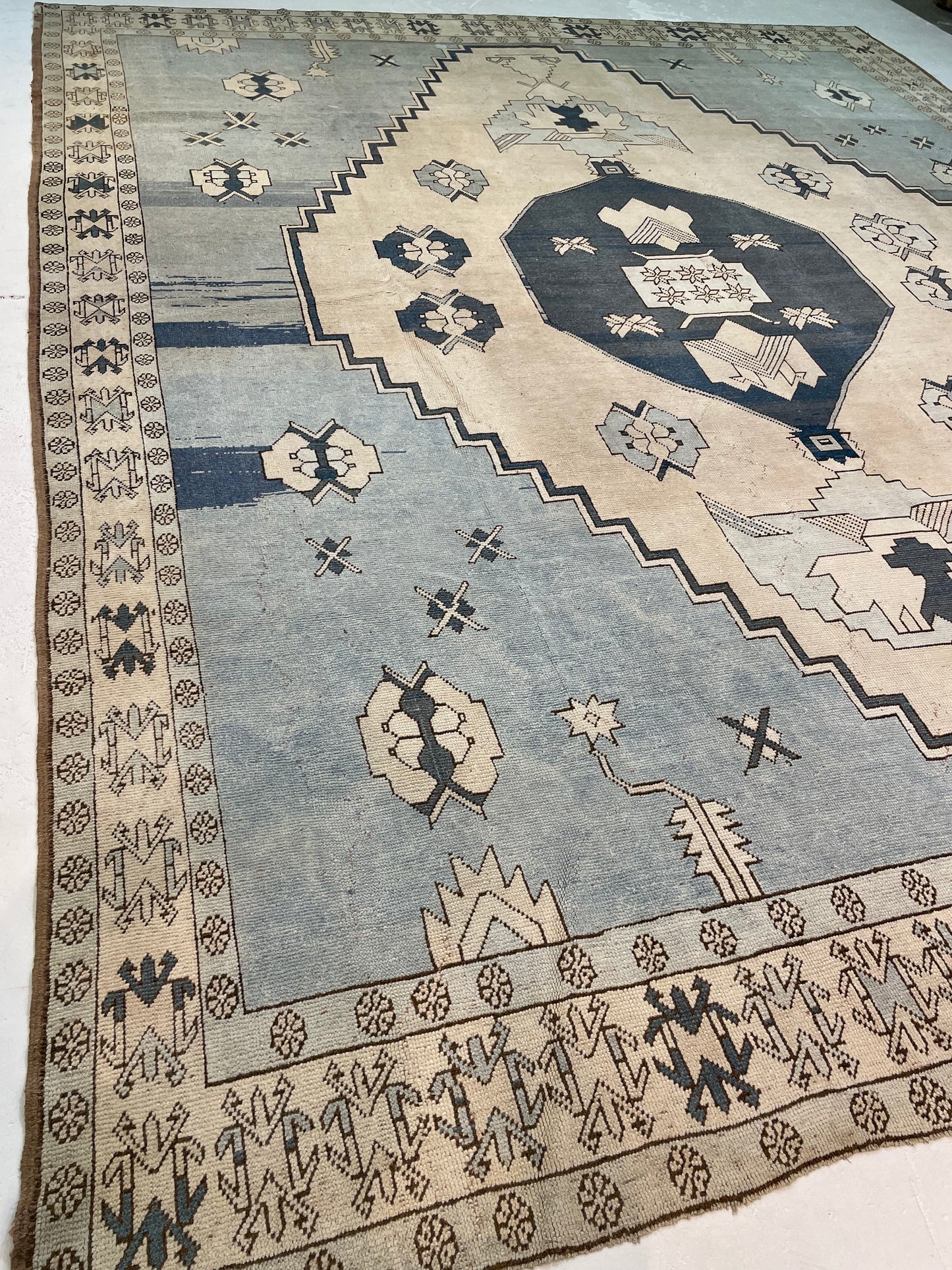 Hand-Knotted Wool Rug Turkish Oushak 12'9" x 15'