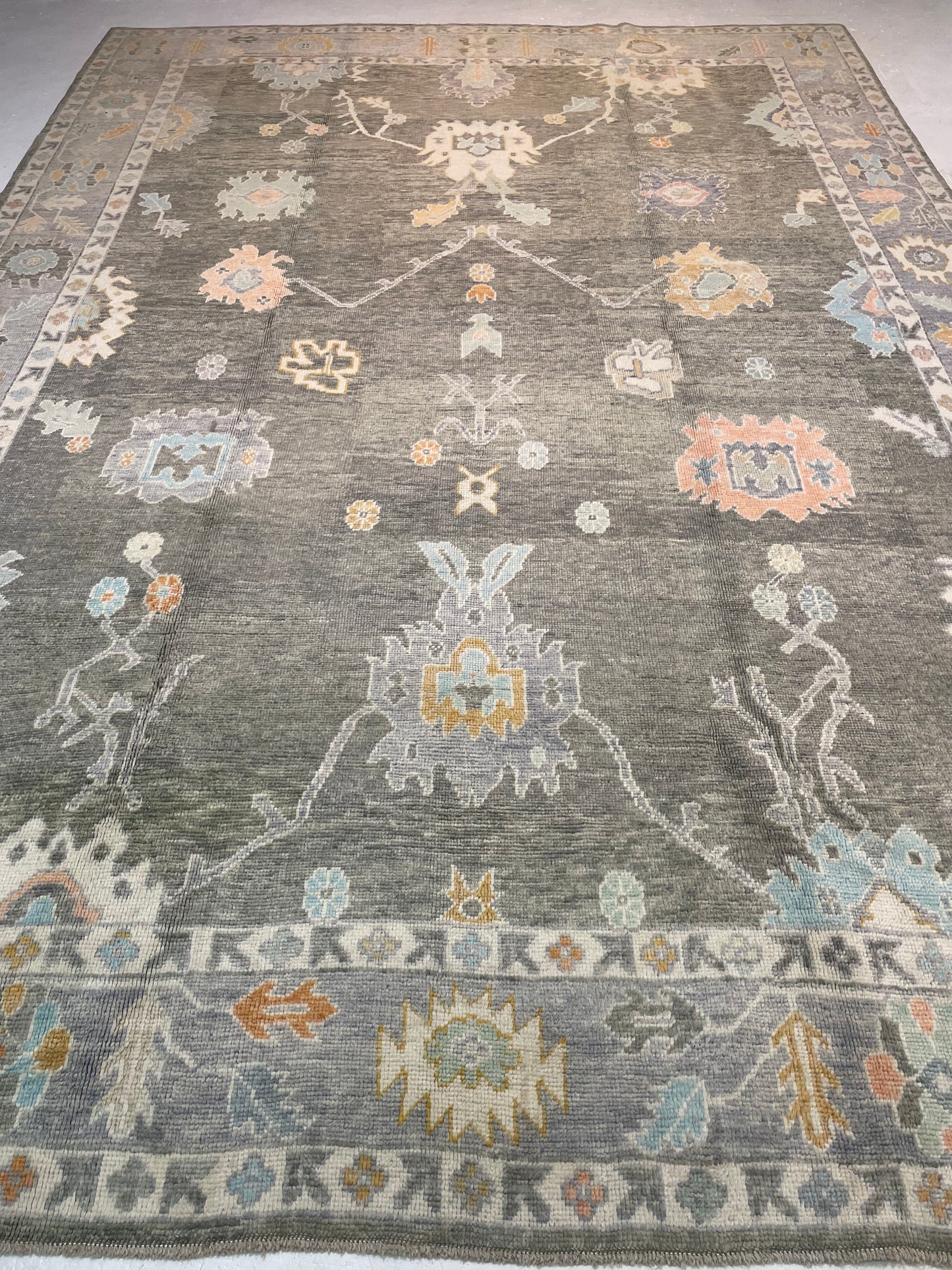 Hand-Knotted Wool Rug Turkish Oushak 9'7" x 13'9"