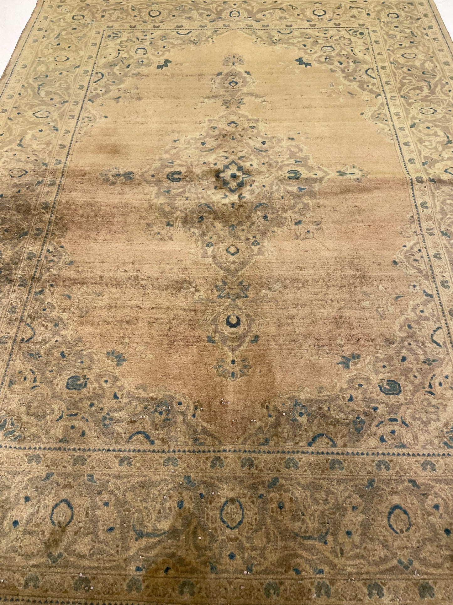Hand-Knotted Wool Rug Turkish Oushak 4'9" x 6'4"