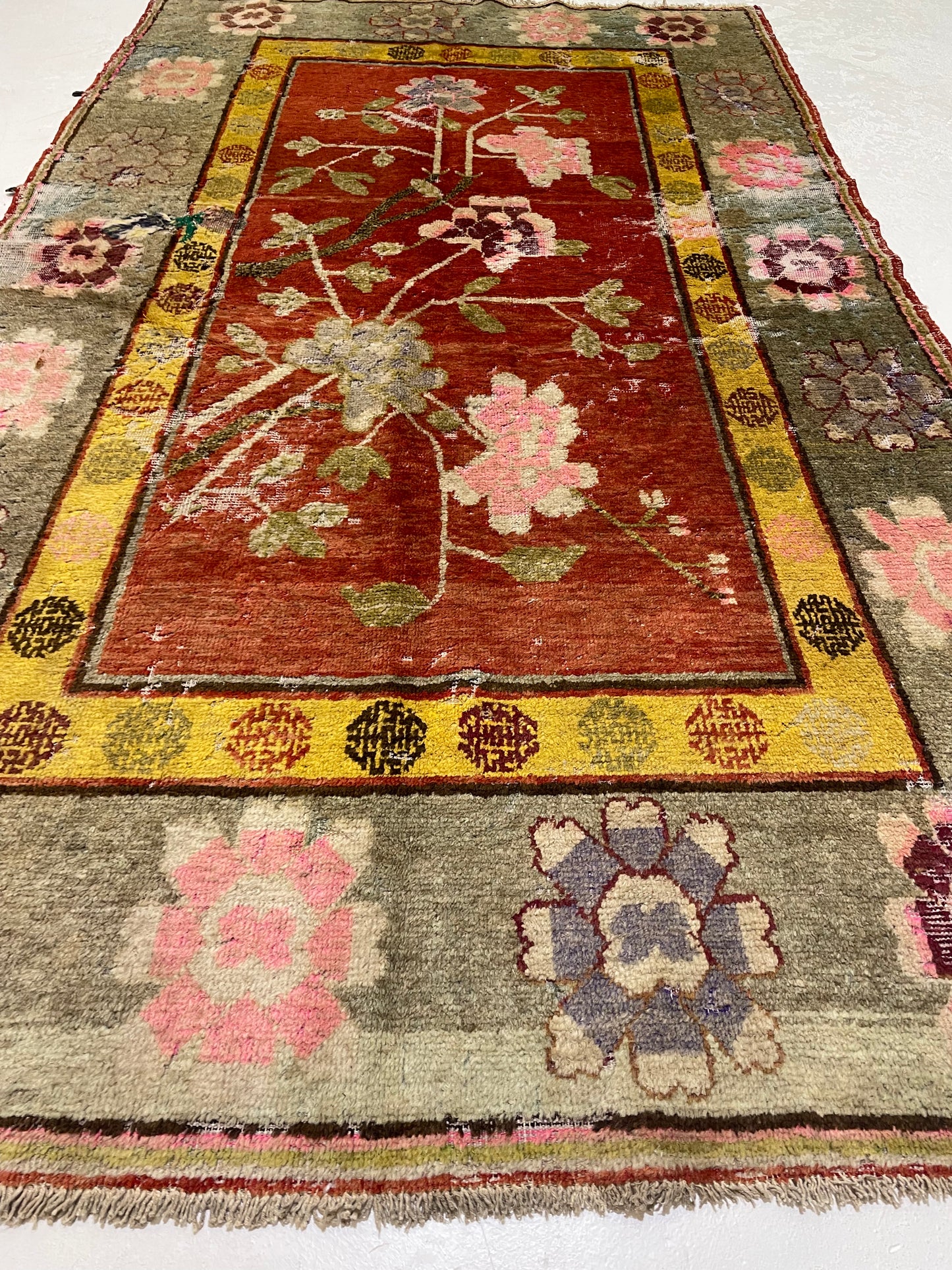 Hand-Knotted Wool Rug Khotan 4'6" x 7'8"