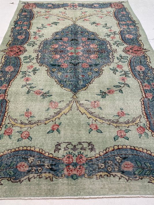 Hand-Knotted Wool Rug Turkish Oushak 5'5" x 8'7"