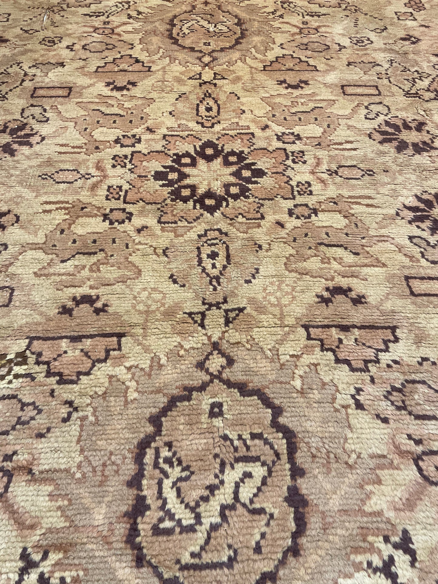 Hand-Knotted Wool Rug Turkish Oushak 9'3" x 11'2"