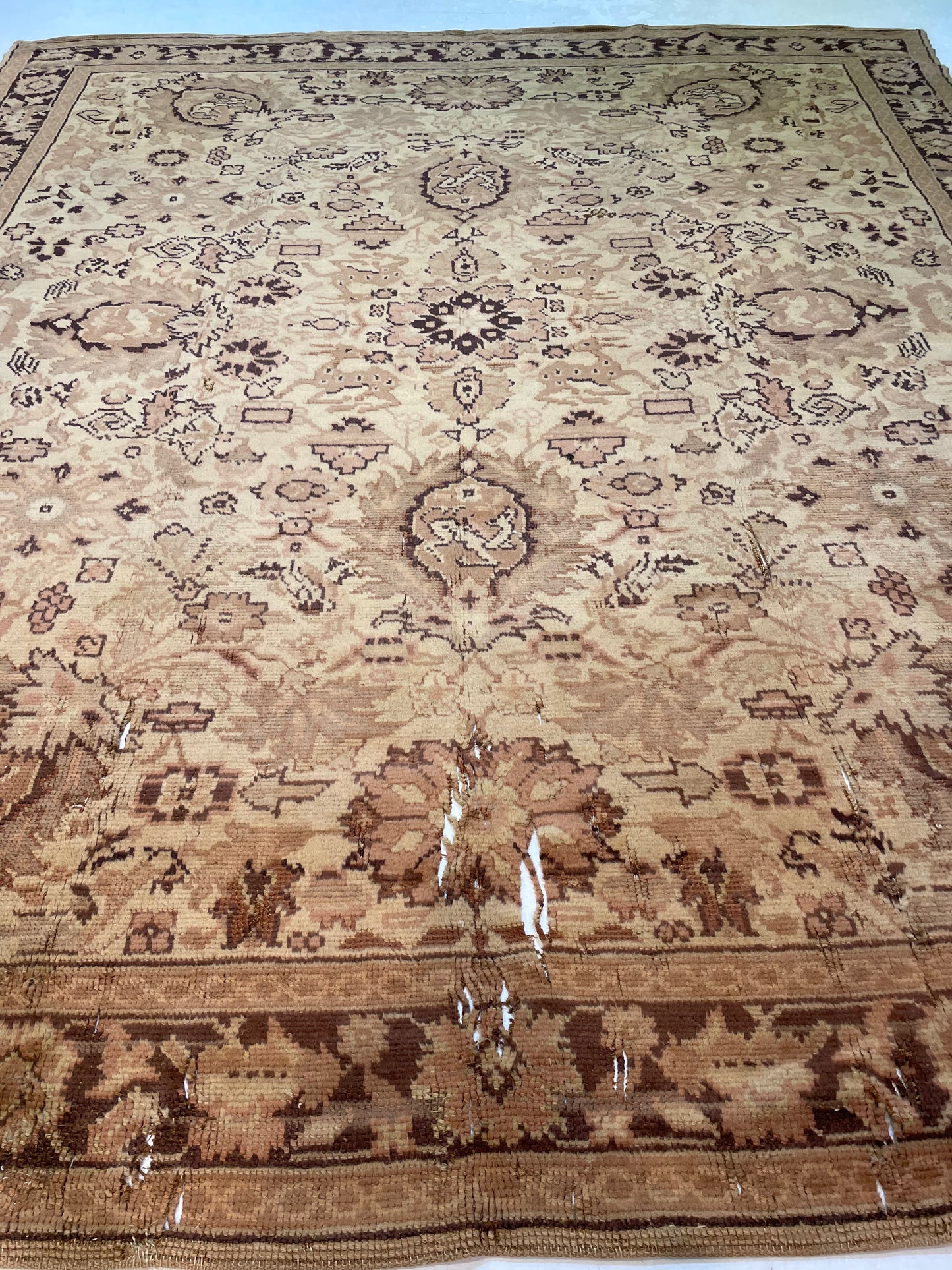 Hand-Knotted Wool Rug Turkish Oushak 9'3" x 11'2"