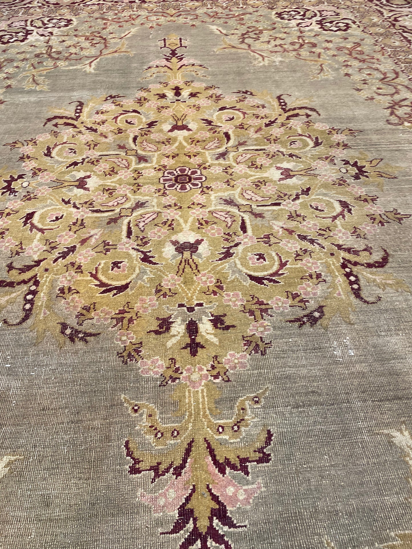 Hand-Knotted Wool Rug Indian Agra 10'4" x 14'2"