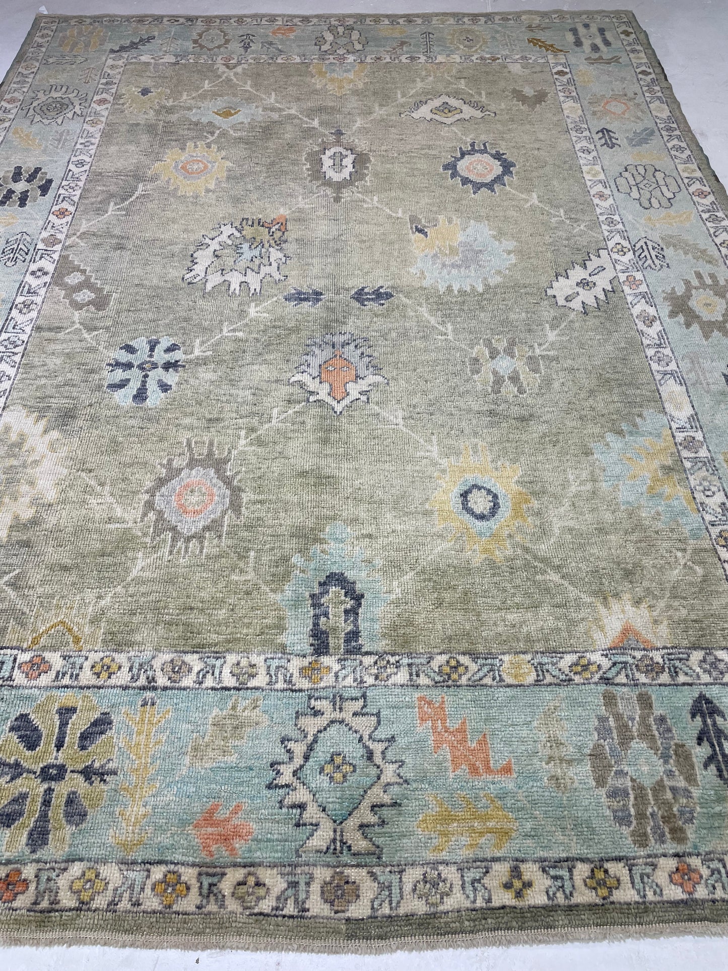 Hand-Knotted Wool Rug Turkish Oushak 9' x 11'10"