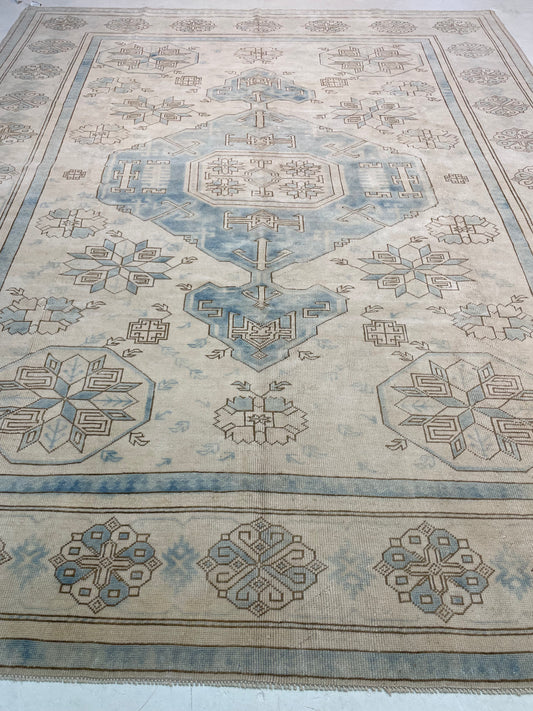 Hand-Knotted Wool Rug Turkish Oushak 8'9" x 10'10"