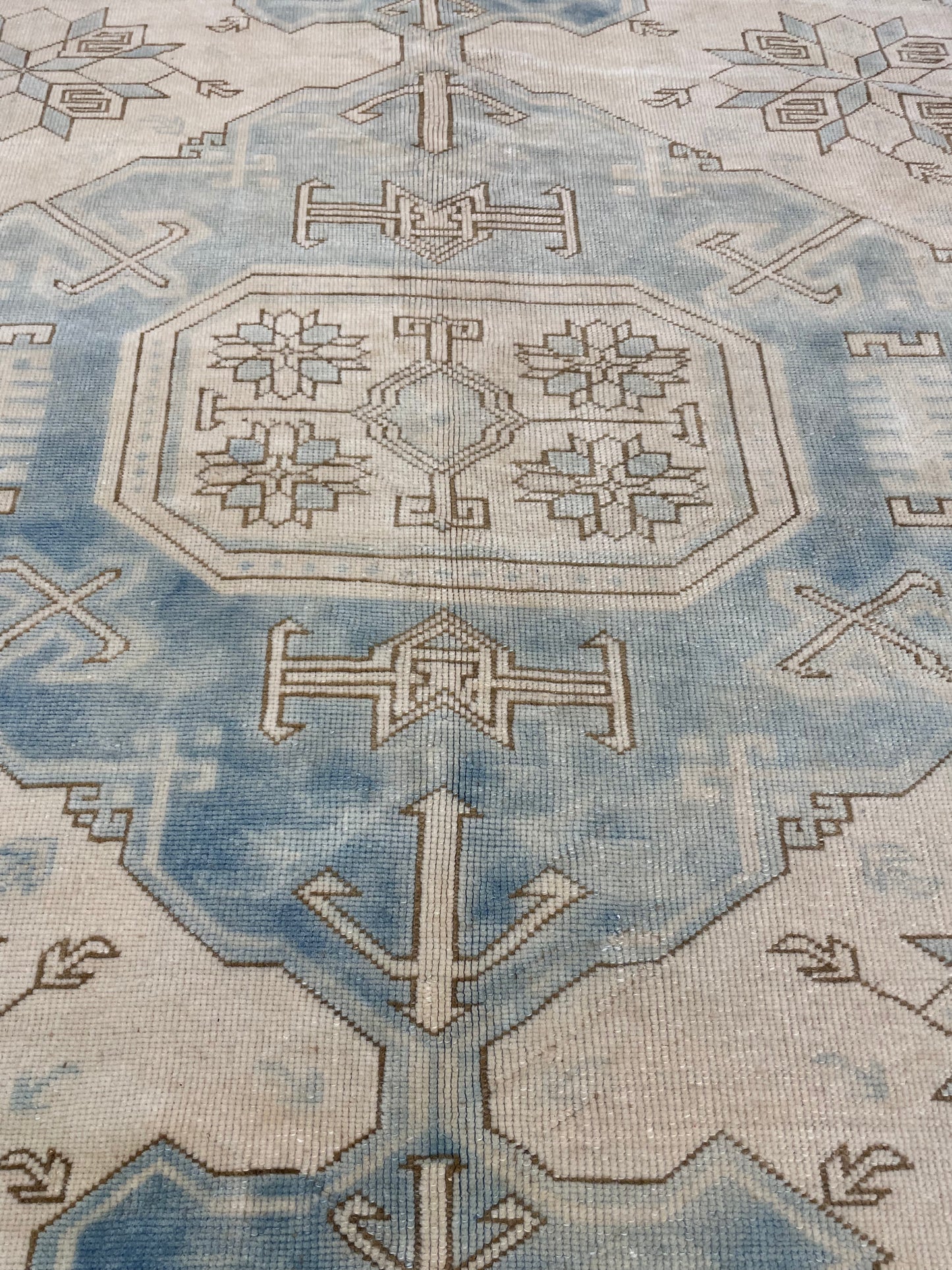Hand-Knotted Wool Rug Turkish Oushak 8'9" x 10'10"